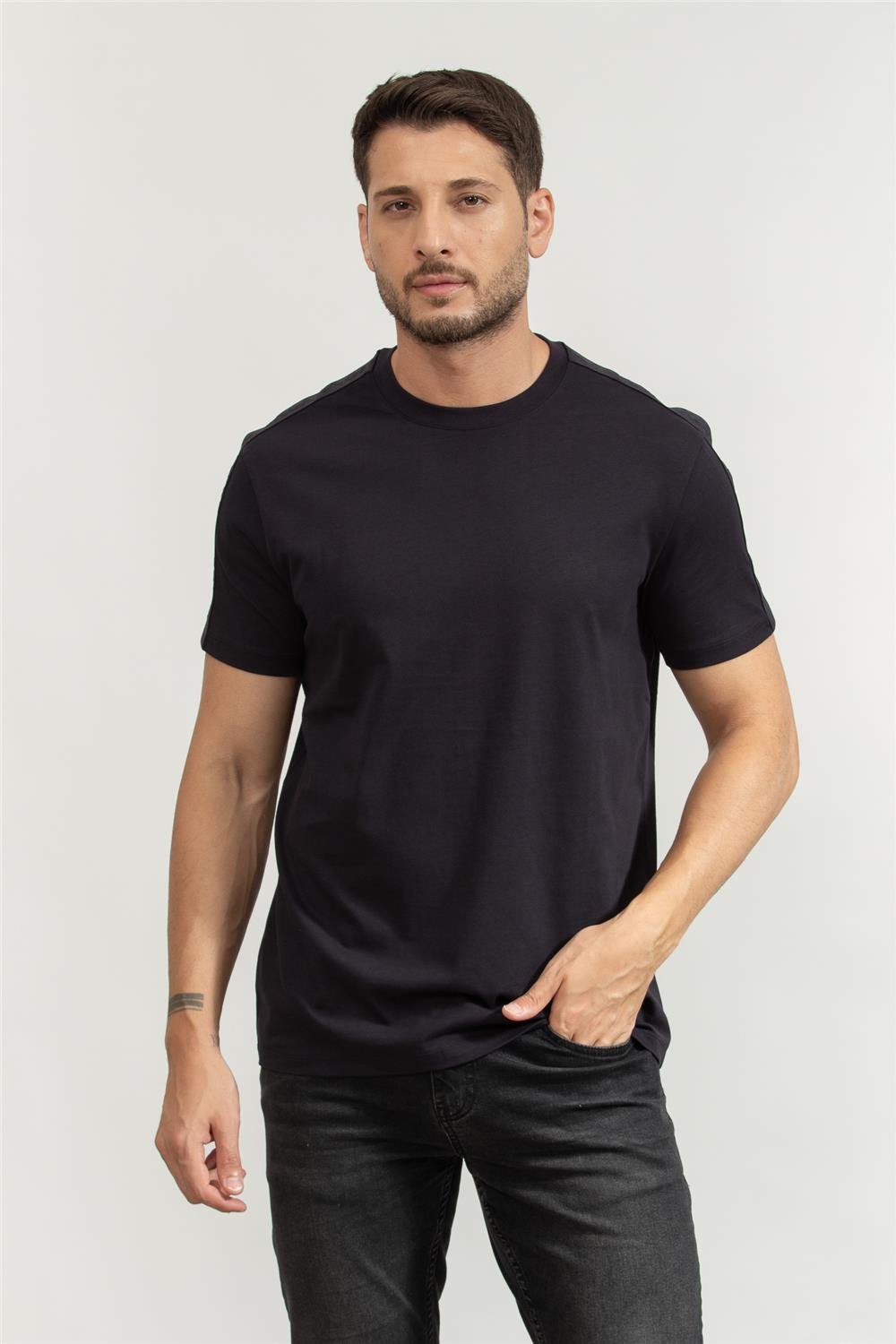 Armani Exchange Erkek Bisiklet Yaka T-Shirt