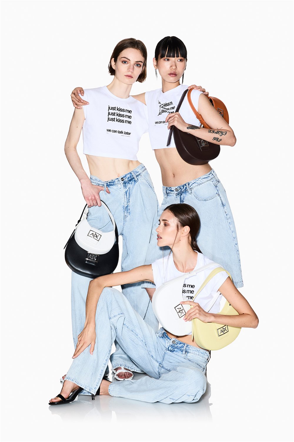 Armani Exchange Kadın Omuz Çantası