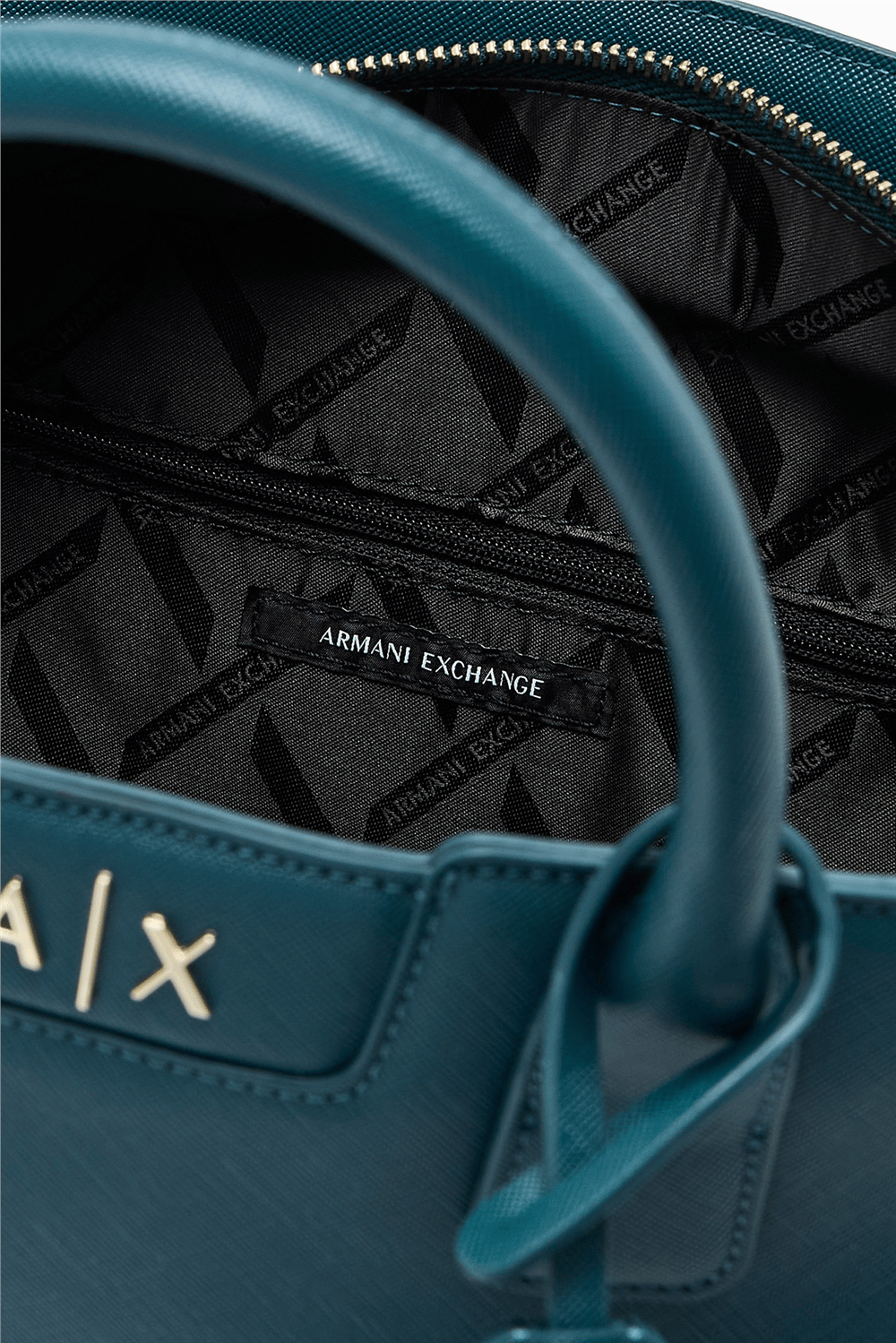Armani Exchange Kadın Omuz Çantası