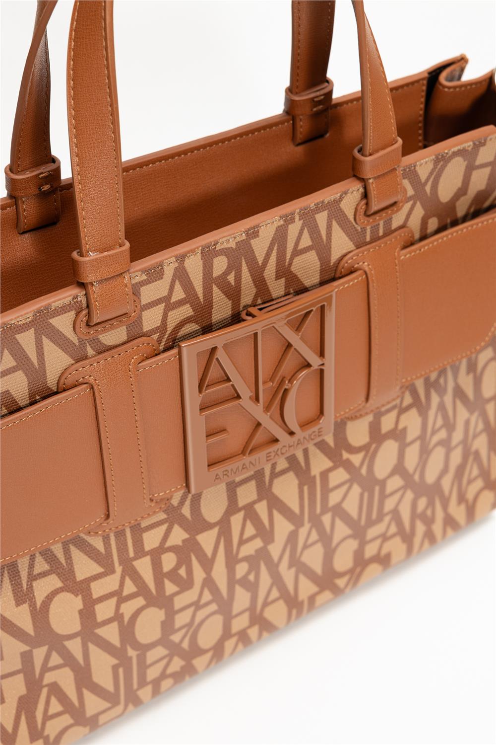 Armani Exchange Kadın Omuz Çantası