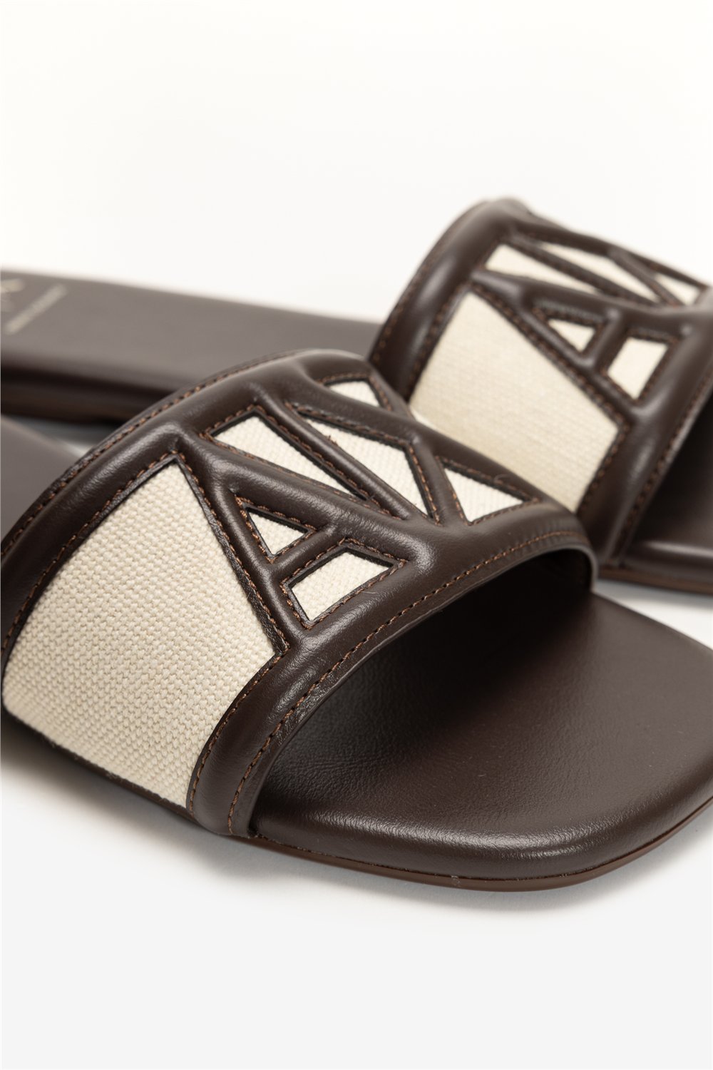Armani Exchange Kadın Terlik