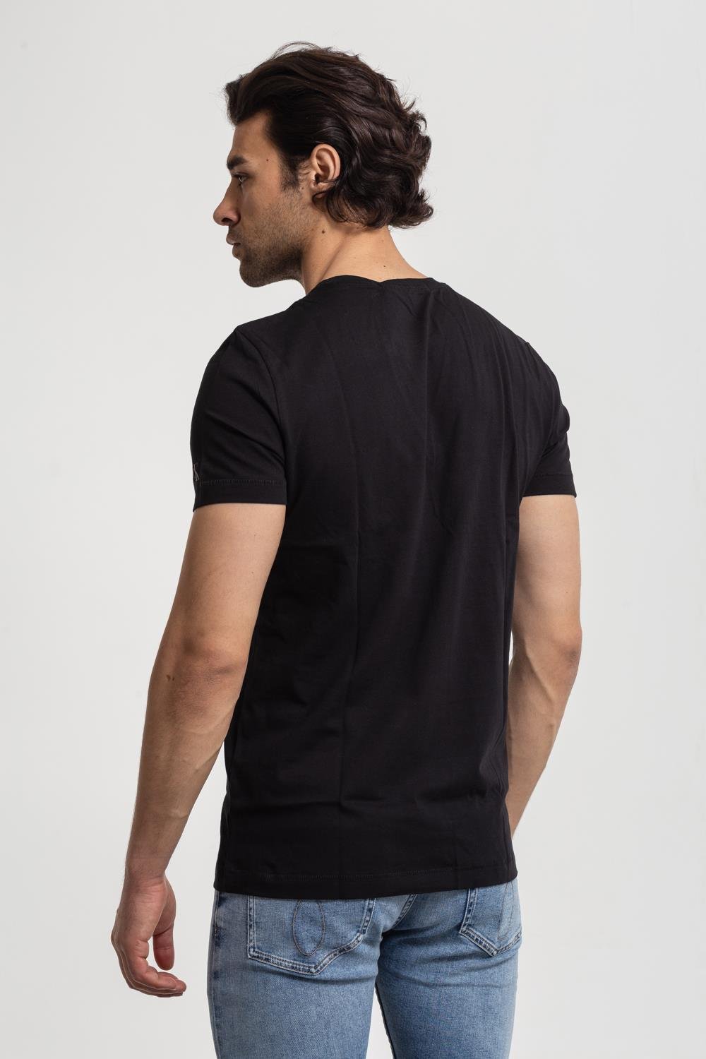 Calvin Klein %100 Organik Pamuklu Slim Fit Erkek T-Shirt