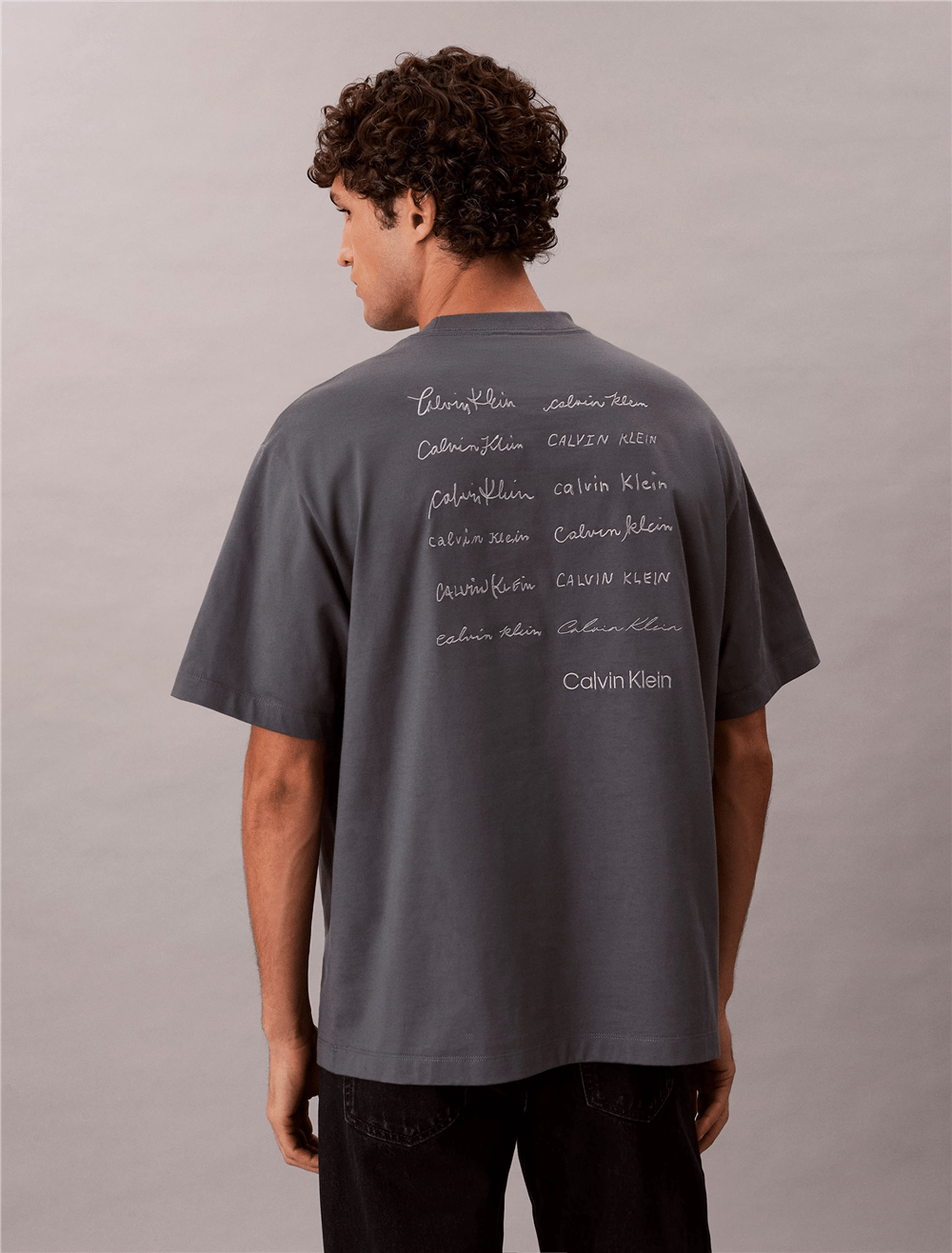 Calvin Klein 16S April Graphic Se Erkek Bisiklet Yaka T-Shirt Gri