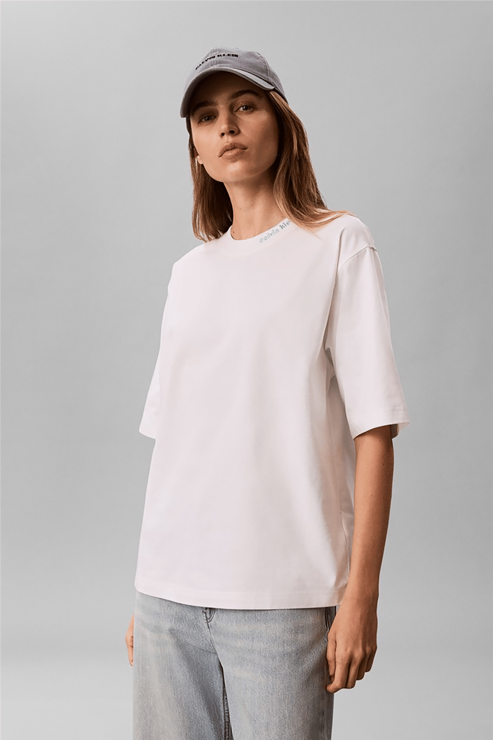Calvin Klein A- Cooling Jersey Relaxed Tee Kadın Bisiklet Yaka T-Shirt Beyaz