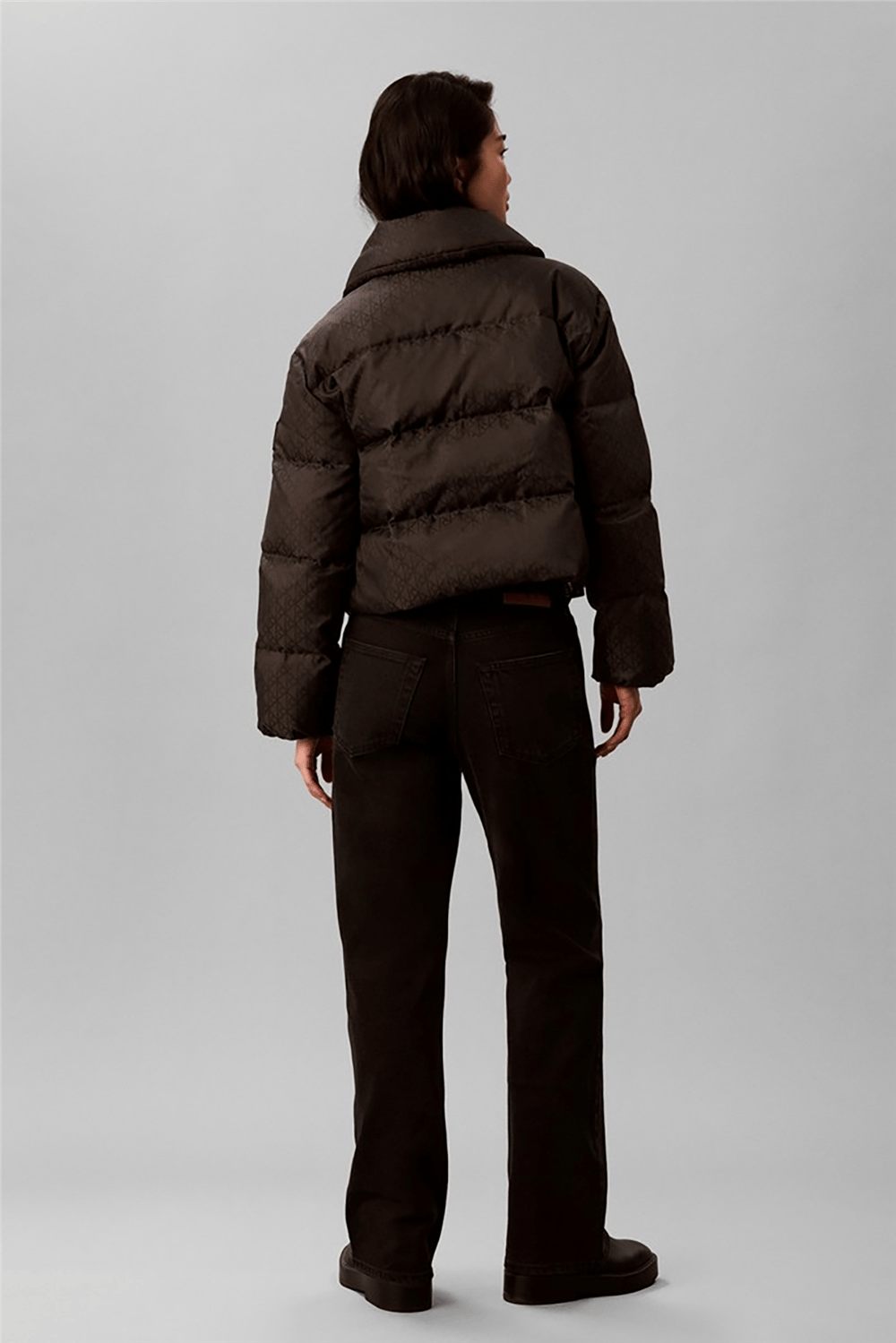 Calvin Klein Aop Jacquard Short Down Puffer Kadın Şişme Mont Siyah