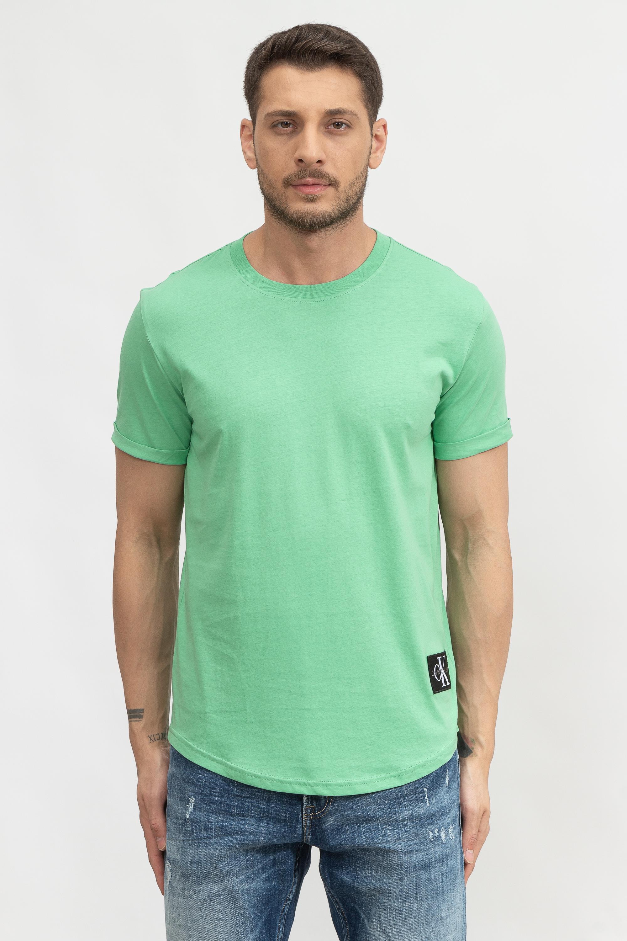 Calvin Klein Badge Turn Up Sleeve Erkek Bisiklet Yaka T-Shirt
