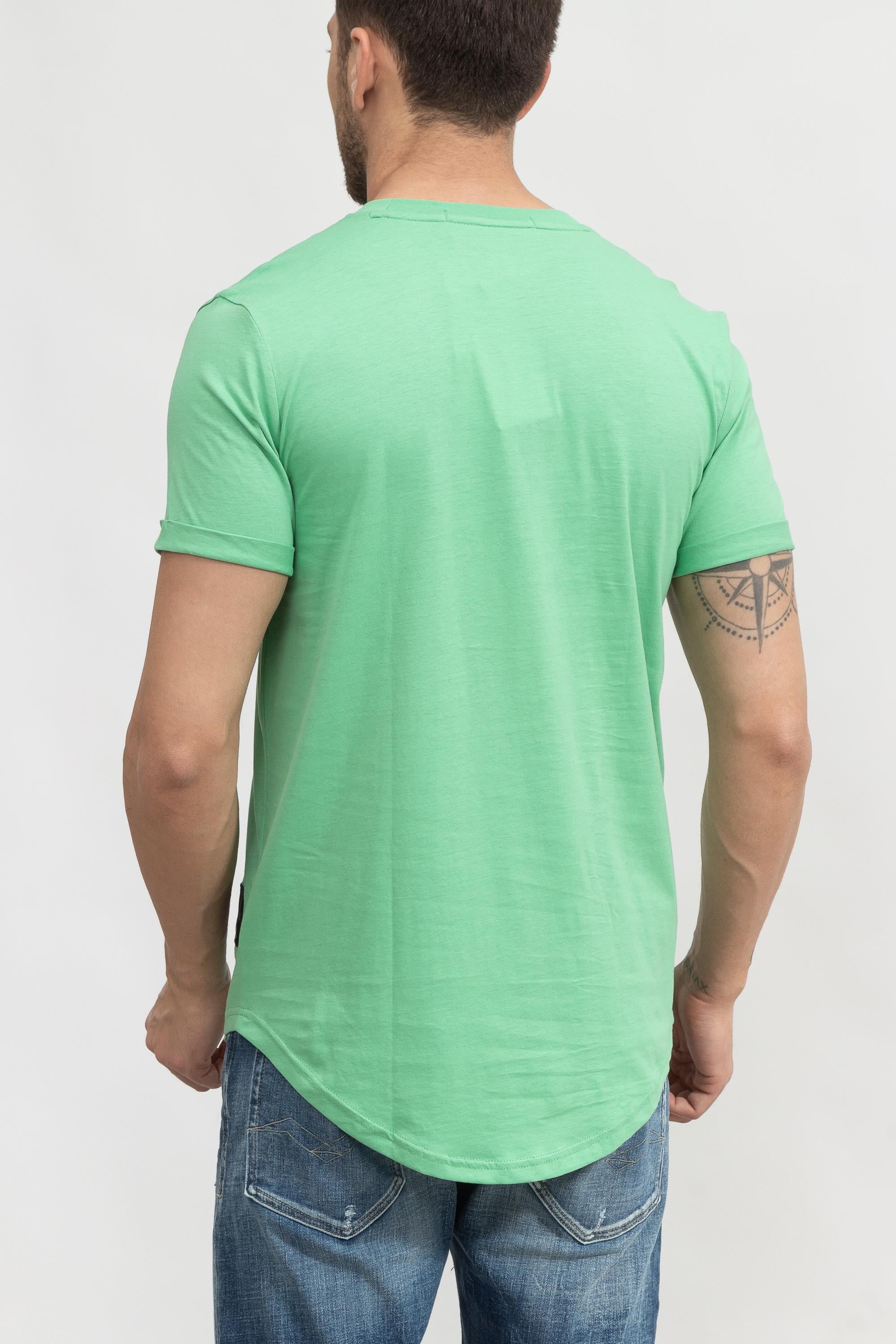 Calvin Klein Badge Turn Up Sleeve Erkek Bisiklet Yaka T-Shirt