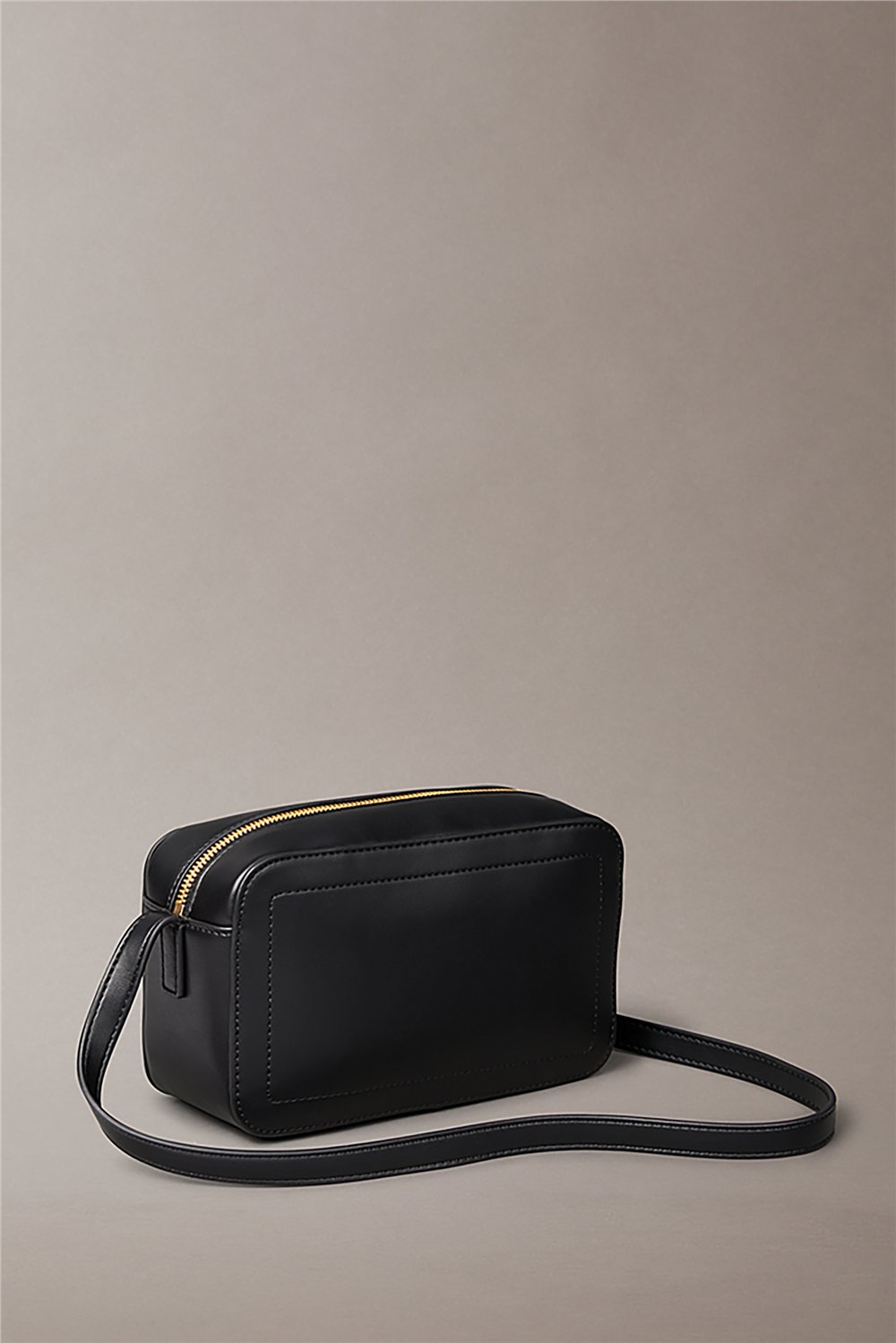 Calvin Klein Bold CK Camera Bag Kadın Mini Omuz Çantası