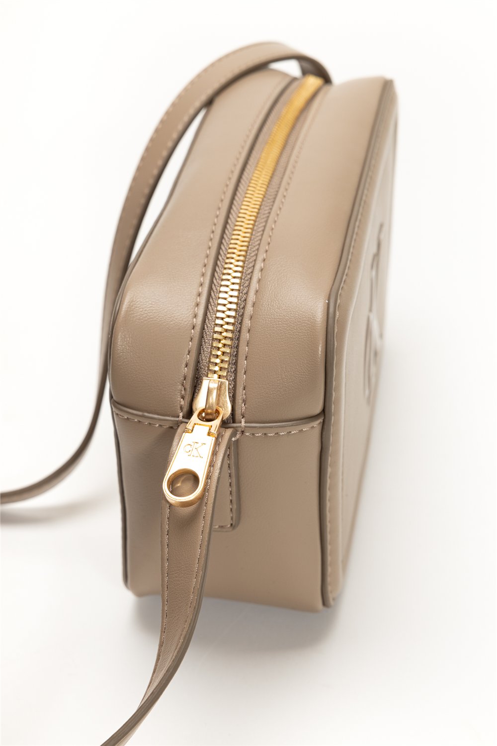 Calvin Klein Bold CK Camera Bag Kadın Mini Omuz Çantası