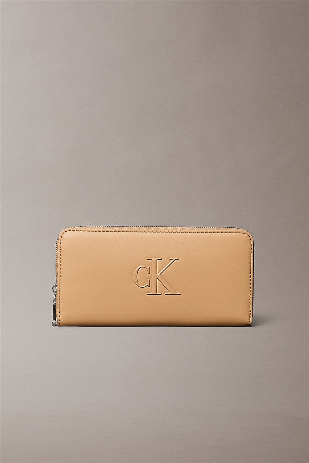 Calvin Klein Bold CK Long Zip Around Kadın Cüzdan