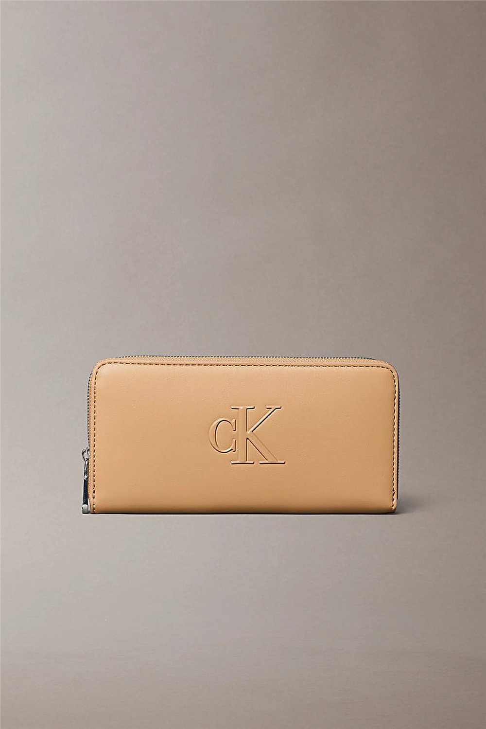 Calvin Klein Bold CK Long Zip Around Kadın Cüzdan