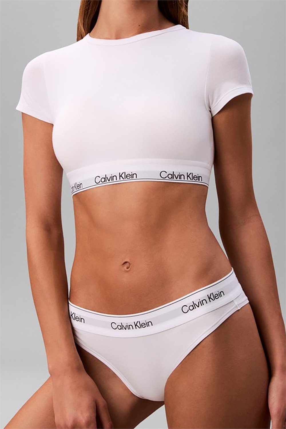 Calvin Klein Brazilian Kadın Külot Beyaz