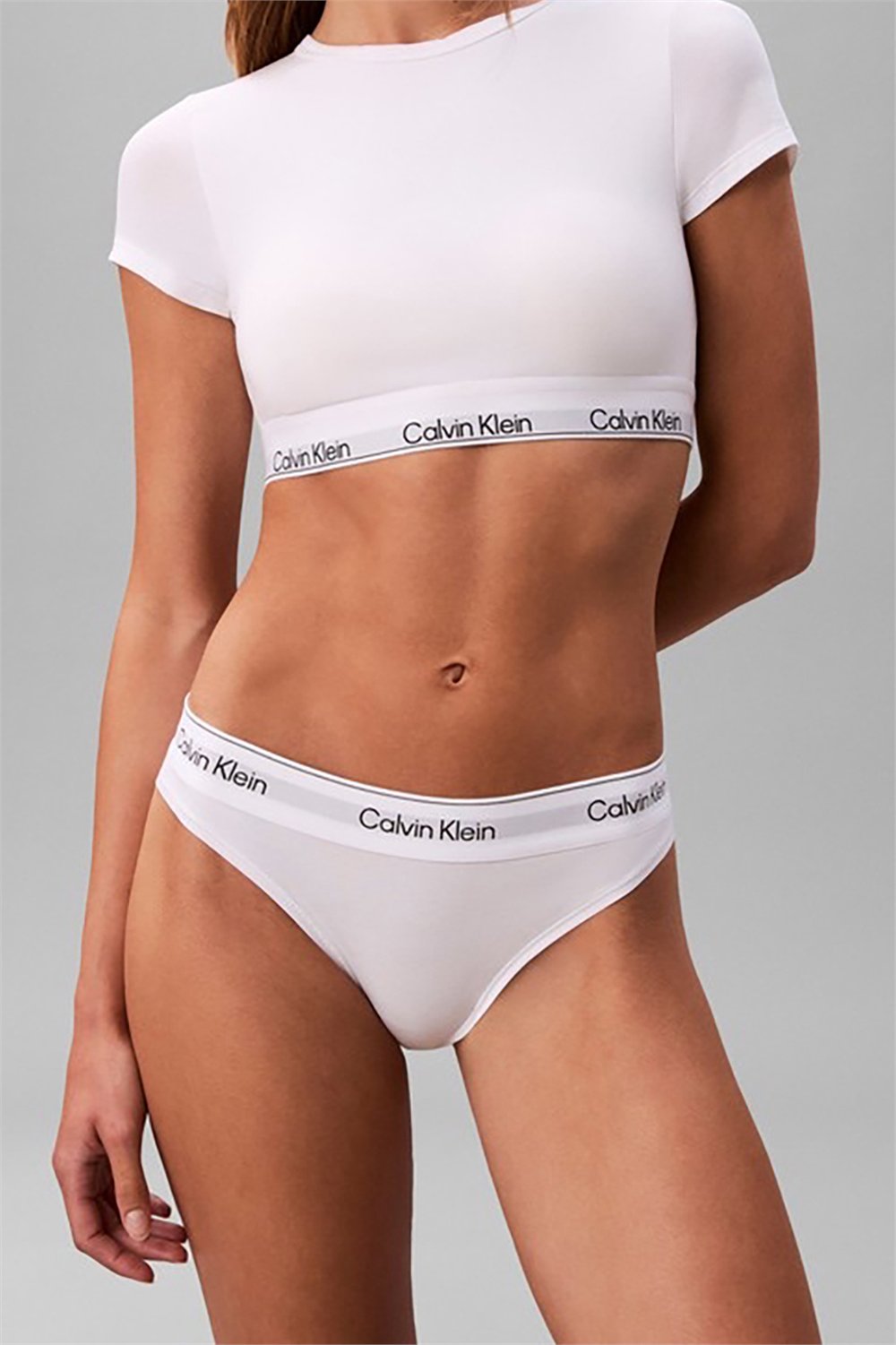 Calvin Klein Brazilian Kadın Külot Beyaz