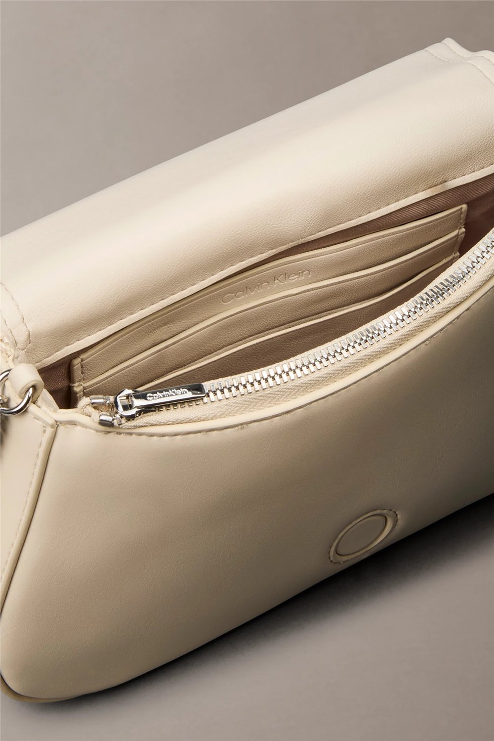 Calvin Klein Ck Curved Wallet On Chain Kadın Cüzdan Bej