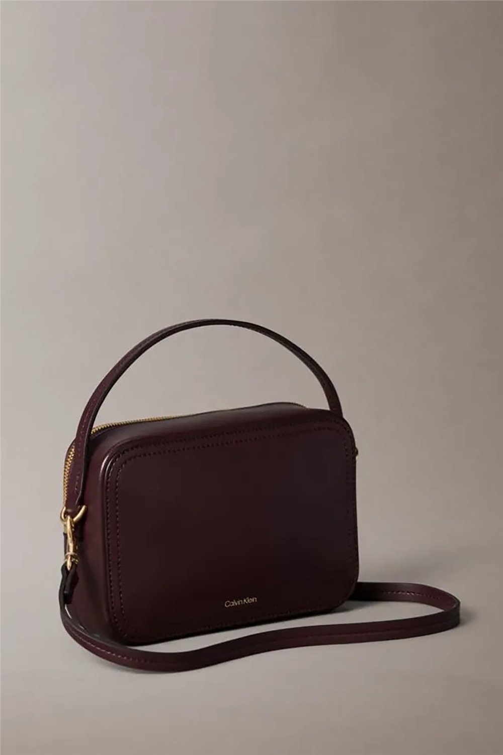Calvin Klein Ck Hardware Camera Bag Kadın Mini Omuz Çantası Siyah