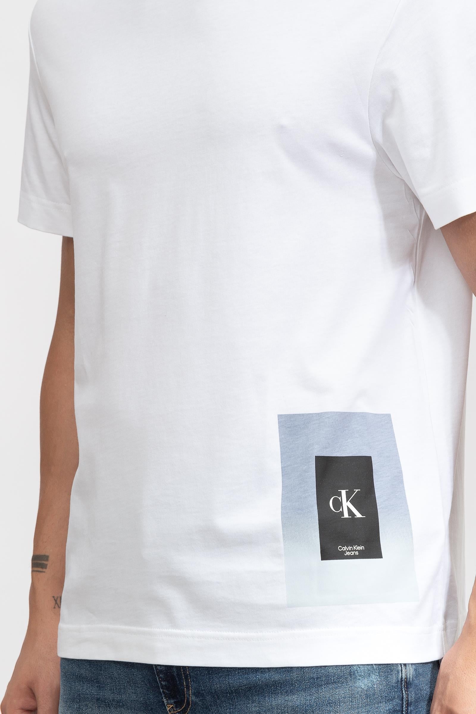 Calvin Klein Ck illuminated Box Erkek Bisiklet Yaka T-Shirt