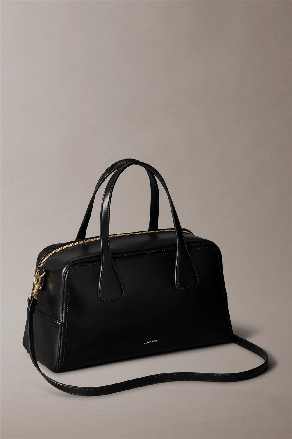 Calvin Klein Ck Medium Bowling Bag Kadın Mini Omuz Çantası Siyah
