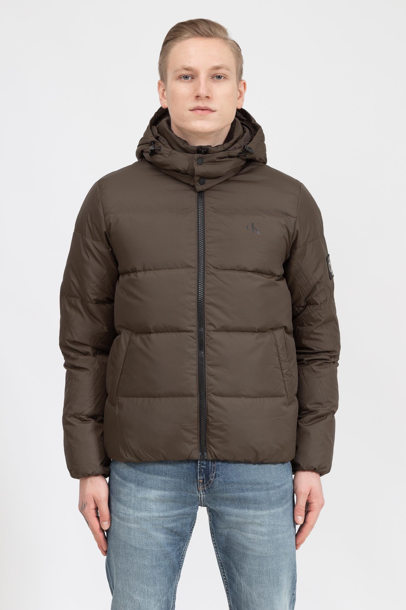 Calvin Klein Core Essentials Erkek Mont
