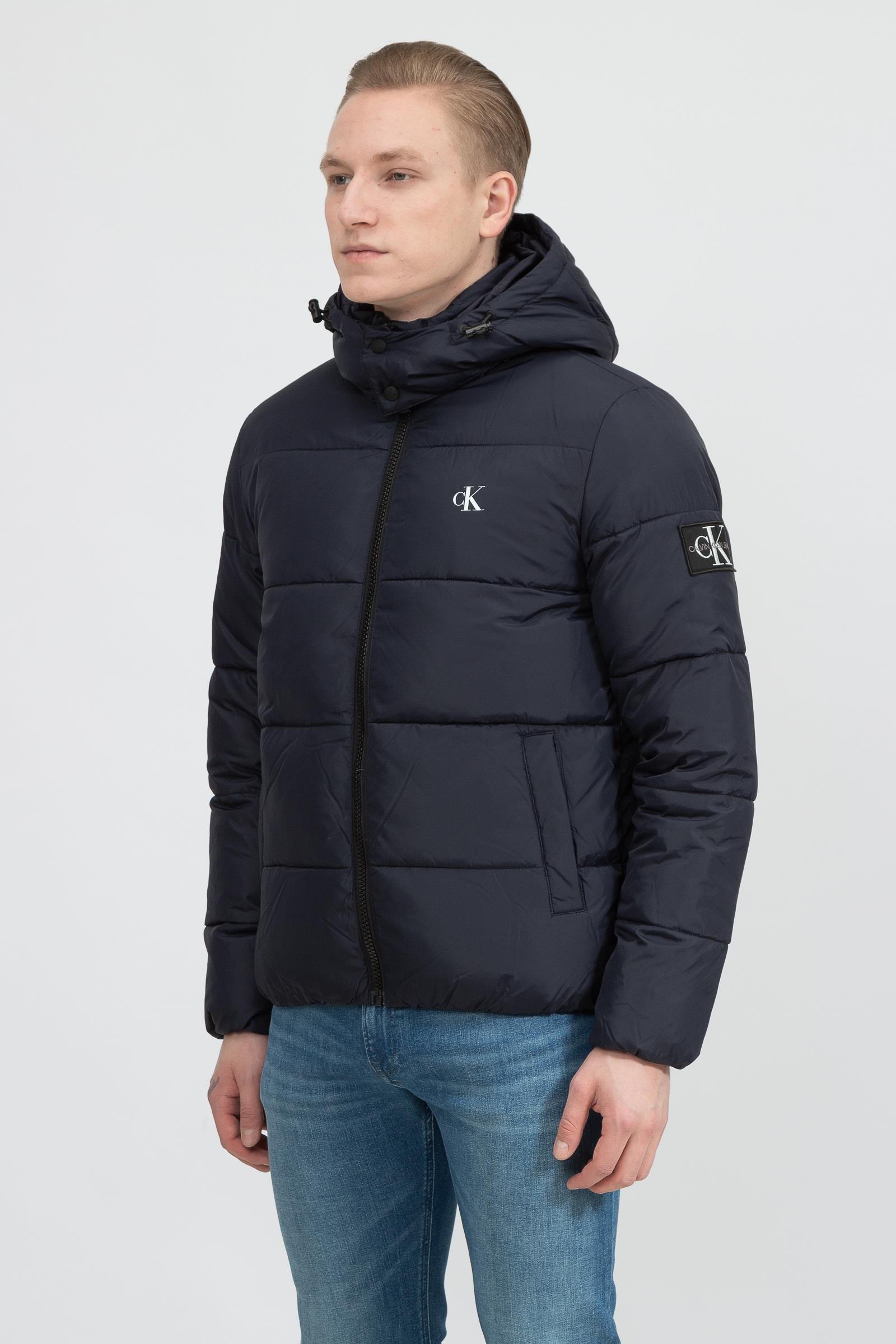 Calvin Klein Core Essentials Erkek Mont