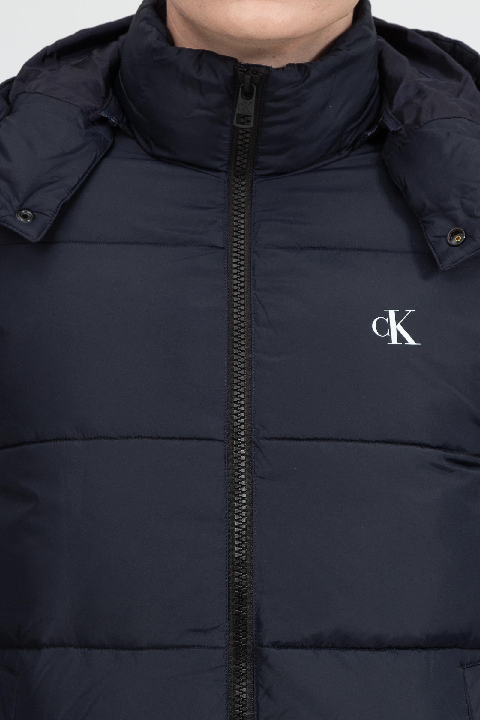 Calvin Klein Core Essentials Erkek Mont