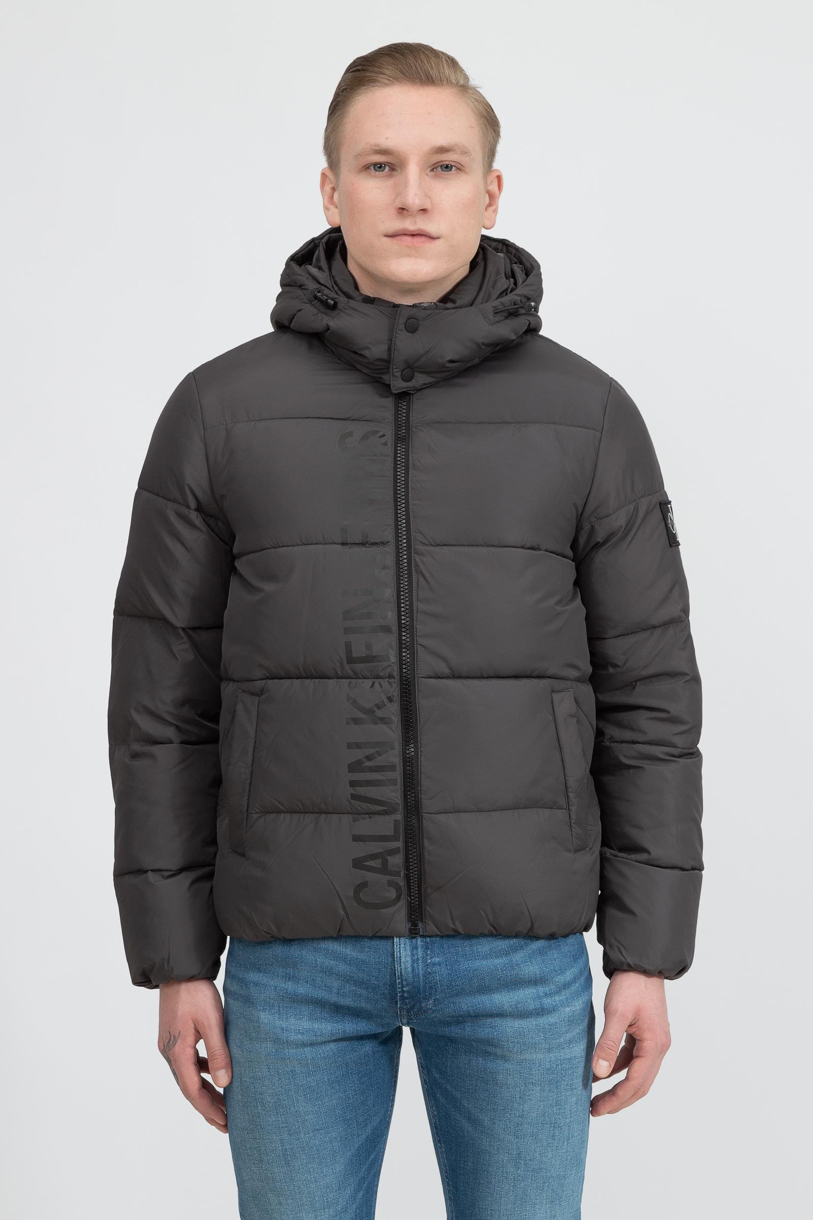 Calvin Klein Core Essentials Erkek Mont