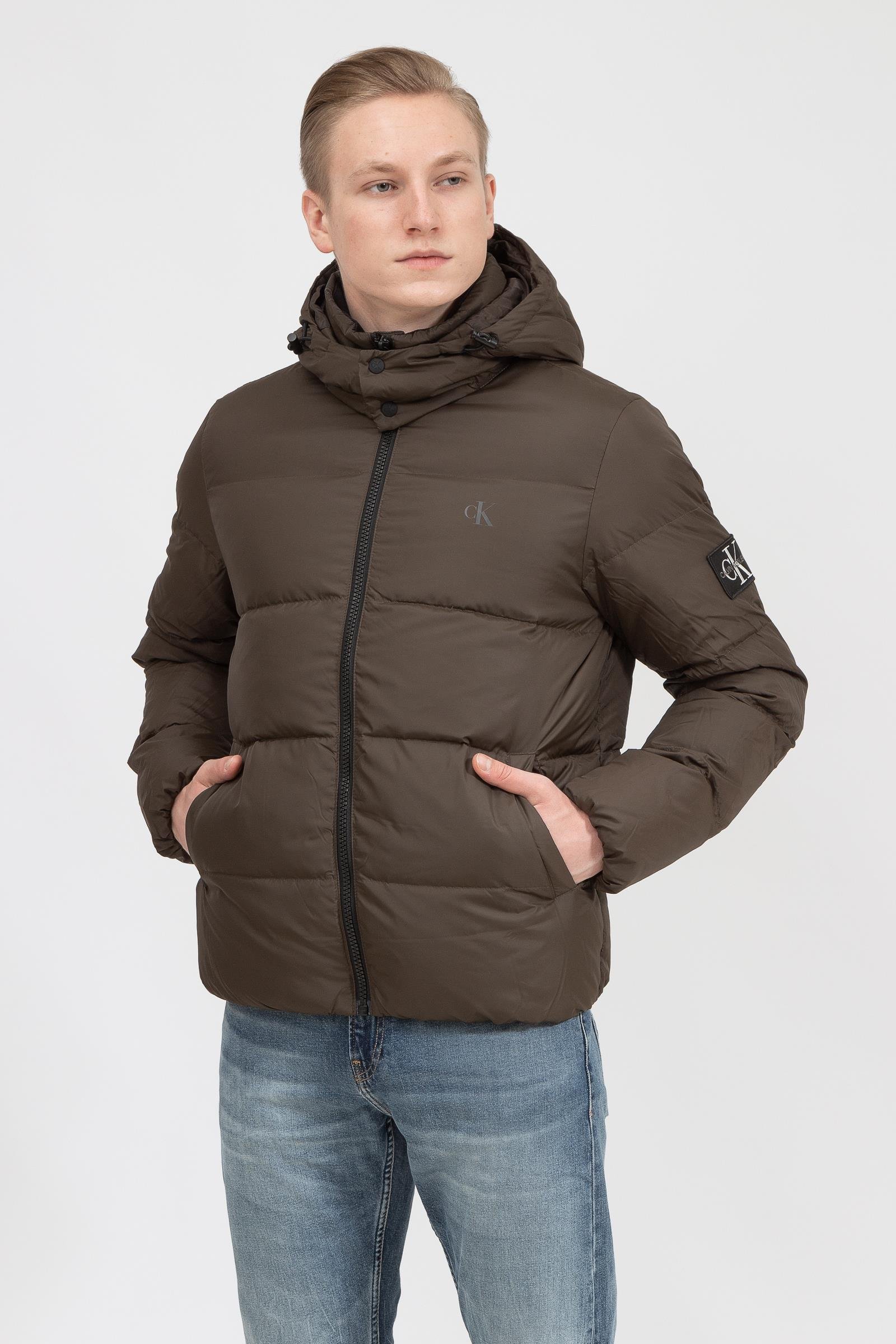 Calvin Klein Core Essentials Erkek Mont