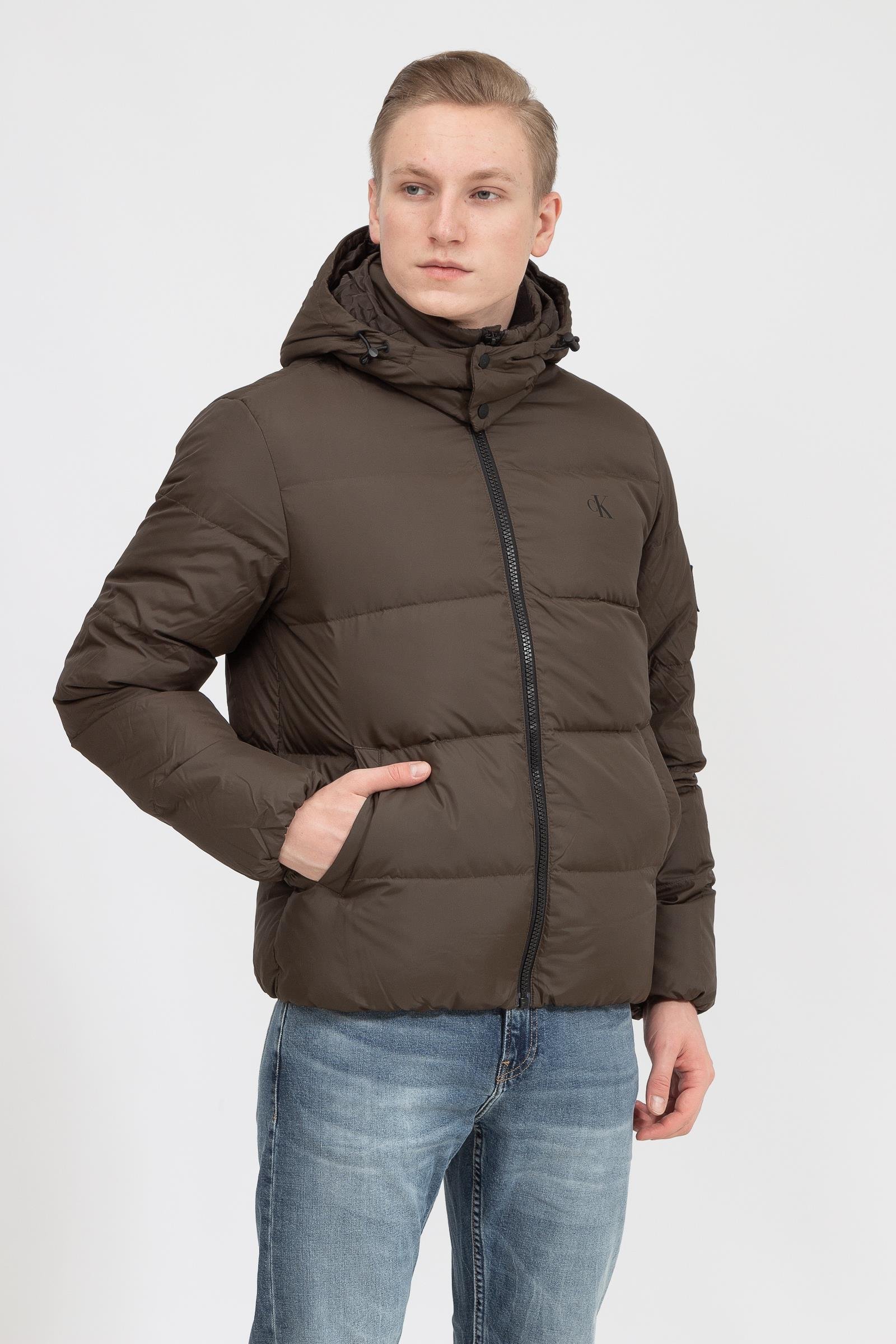 Calvin Klein Core Essentials Erkek Mont