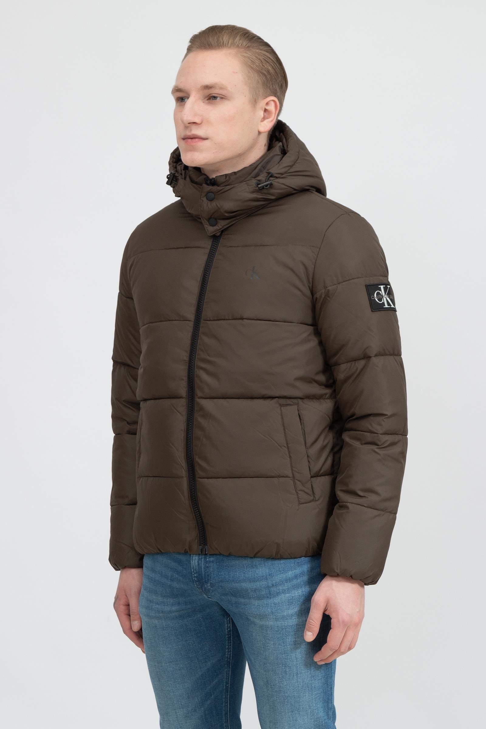 Calvin Klein Core Essentials Erkek Mont