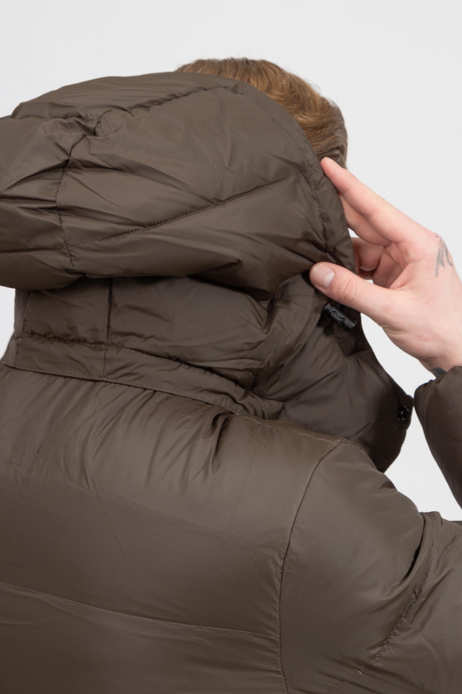 Calvin Klein Core Essentials Erkek Mont