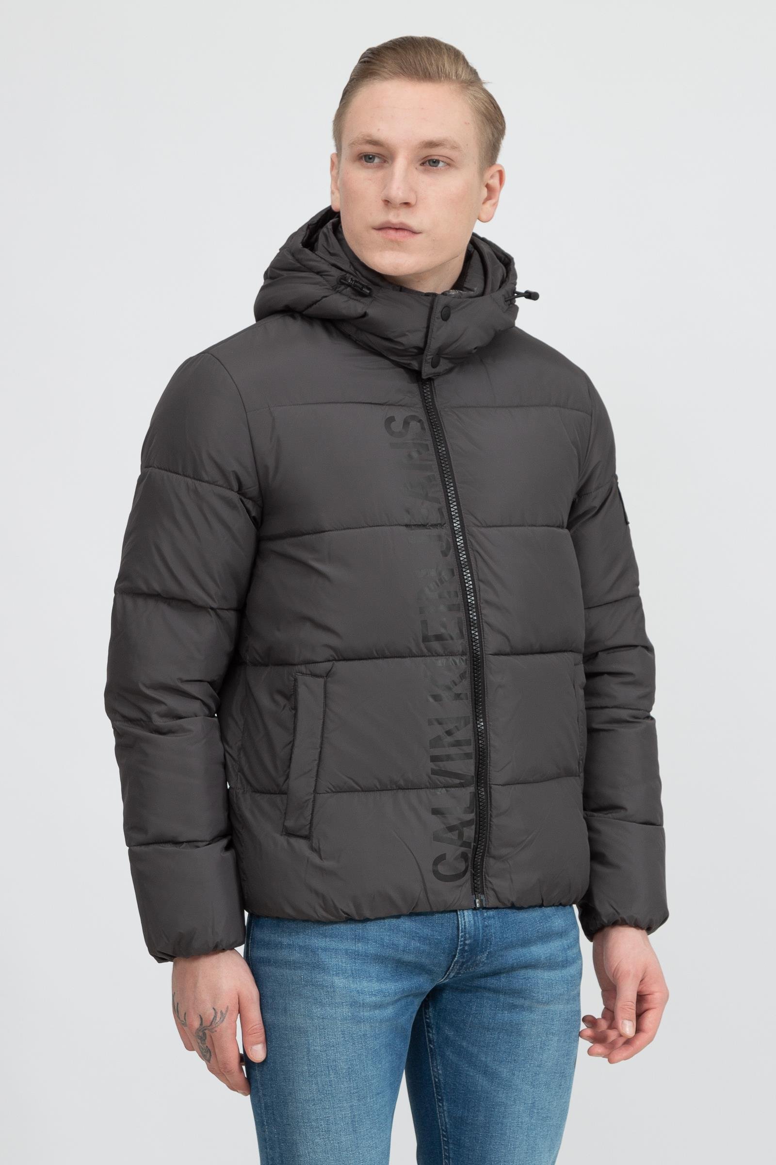 Calvin Klein Core Essentials Erkek Mont