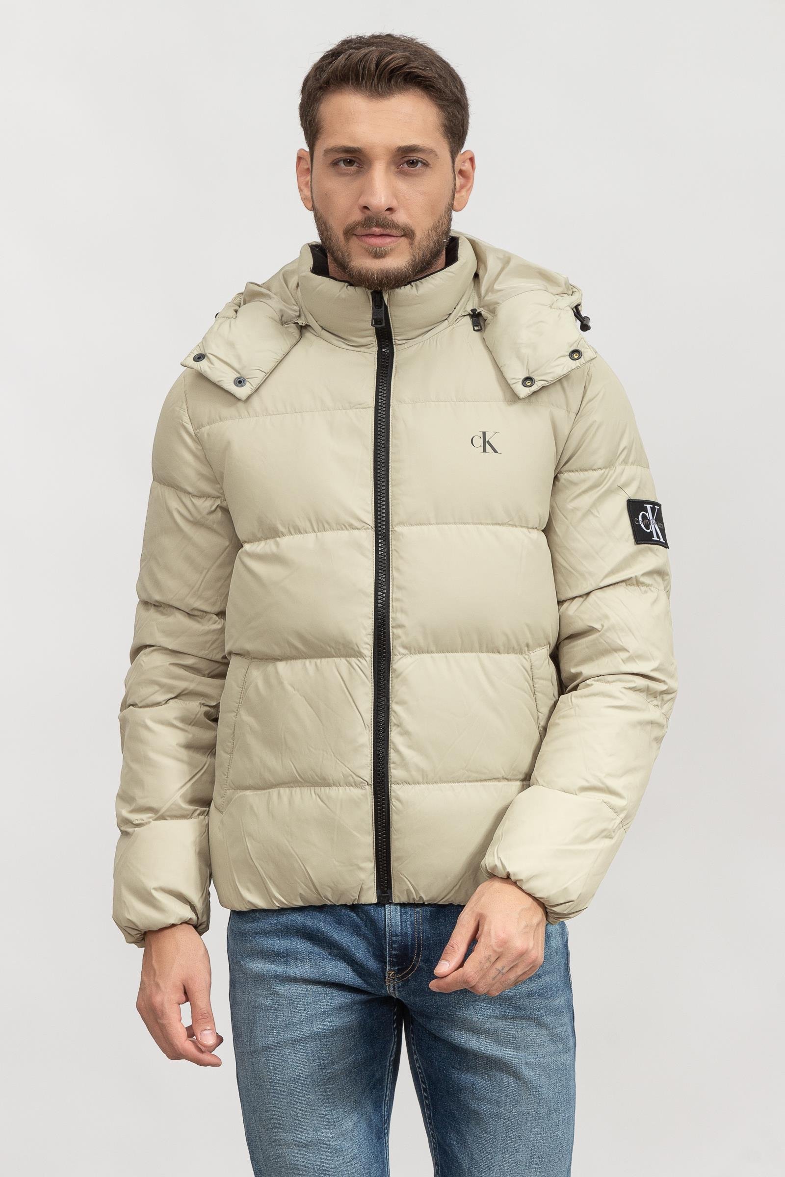 Calvin Klein Core Essentials Erkek Mont