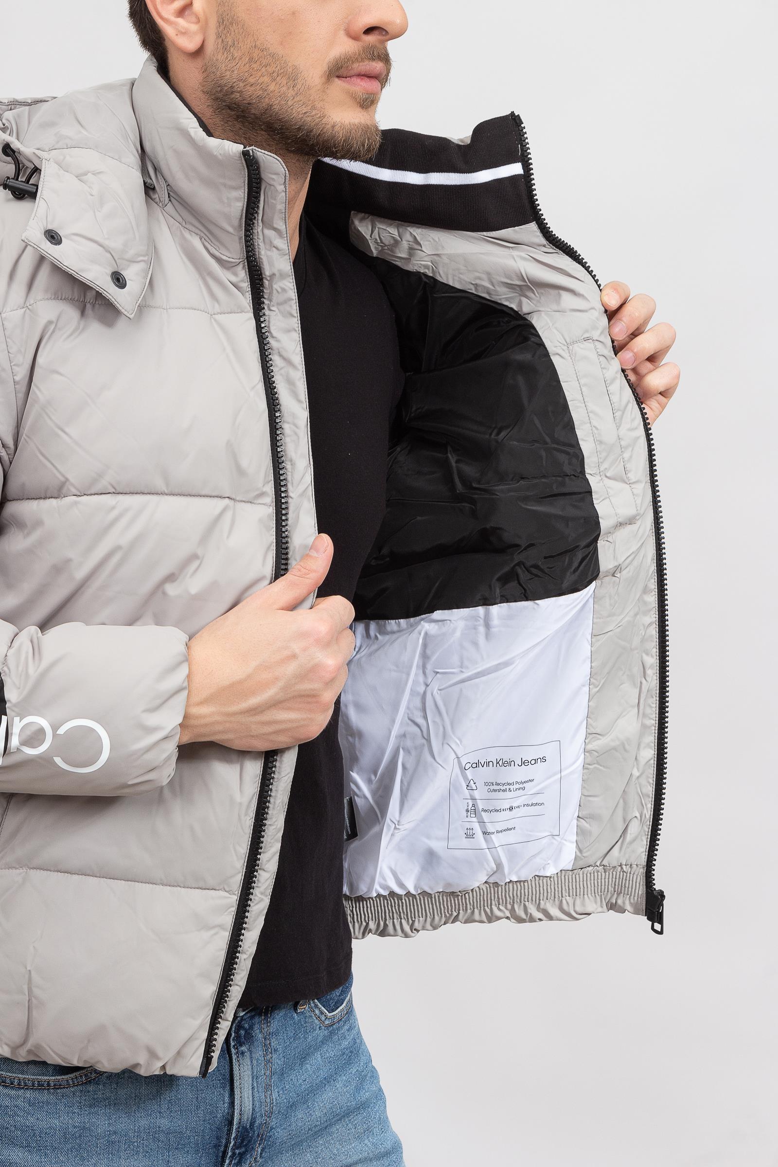 Calvin Klein Core Essentials Erkek Mont