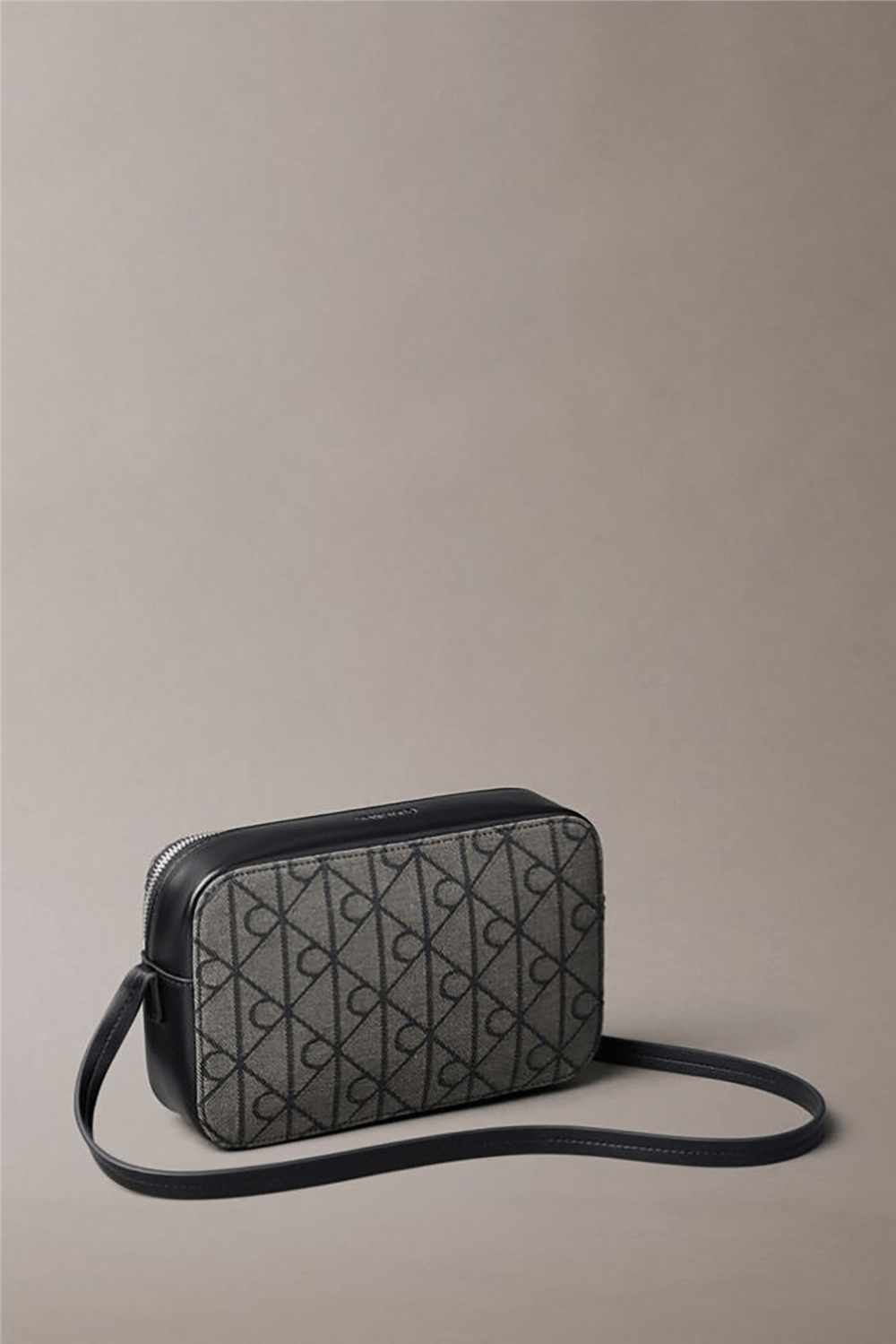 Calvin Klein Emblem Aop Jacquard Camera Bag Kadın Mini Omuz Çantası Yeşil