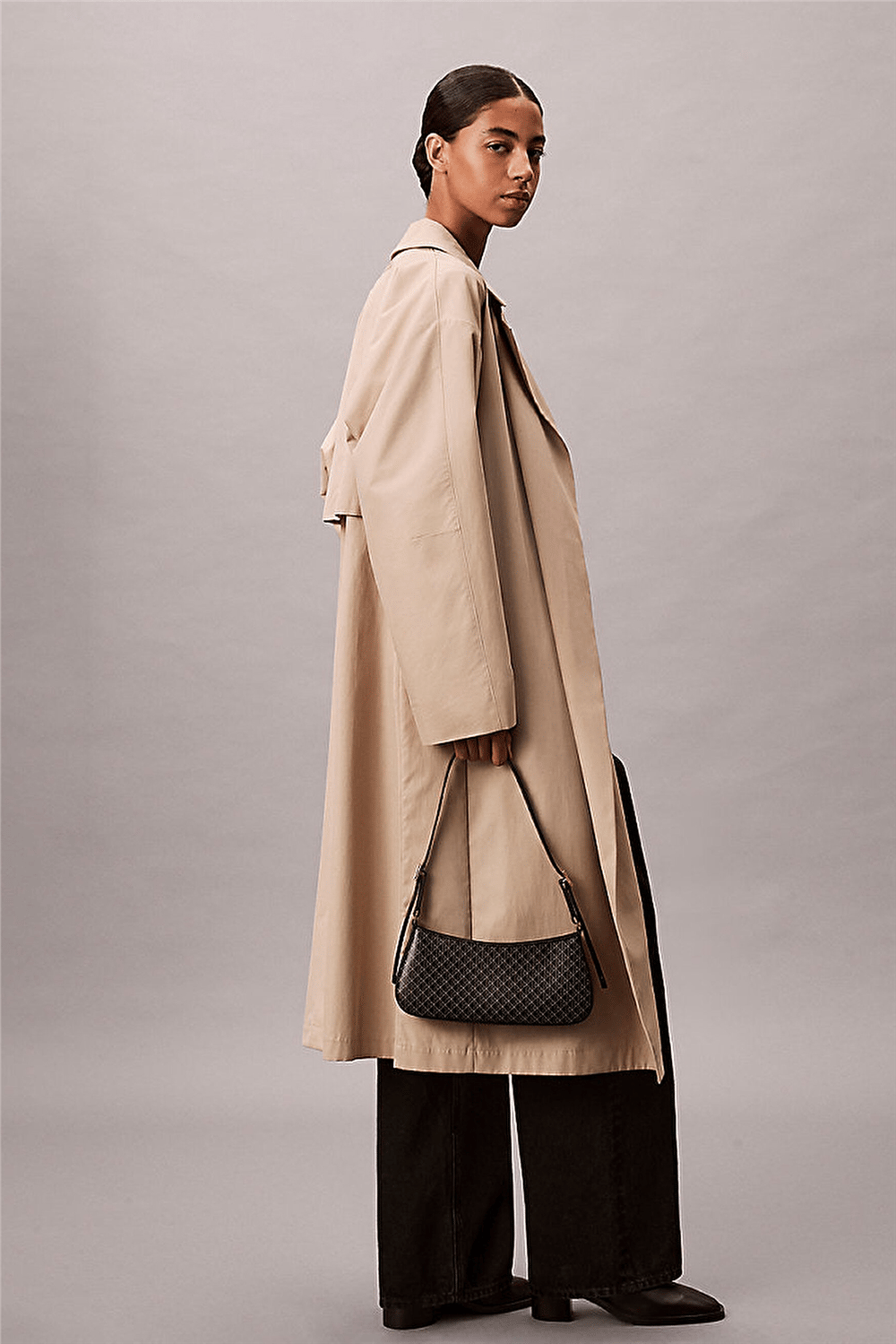 Calvin Klein Emblem Aop Small Shoulder Bag Kadın Mini Omuz Çantası Siyah