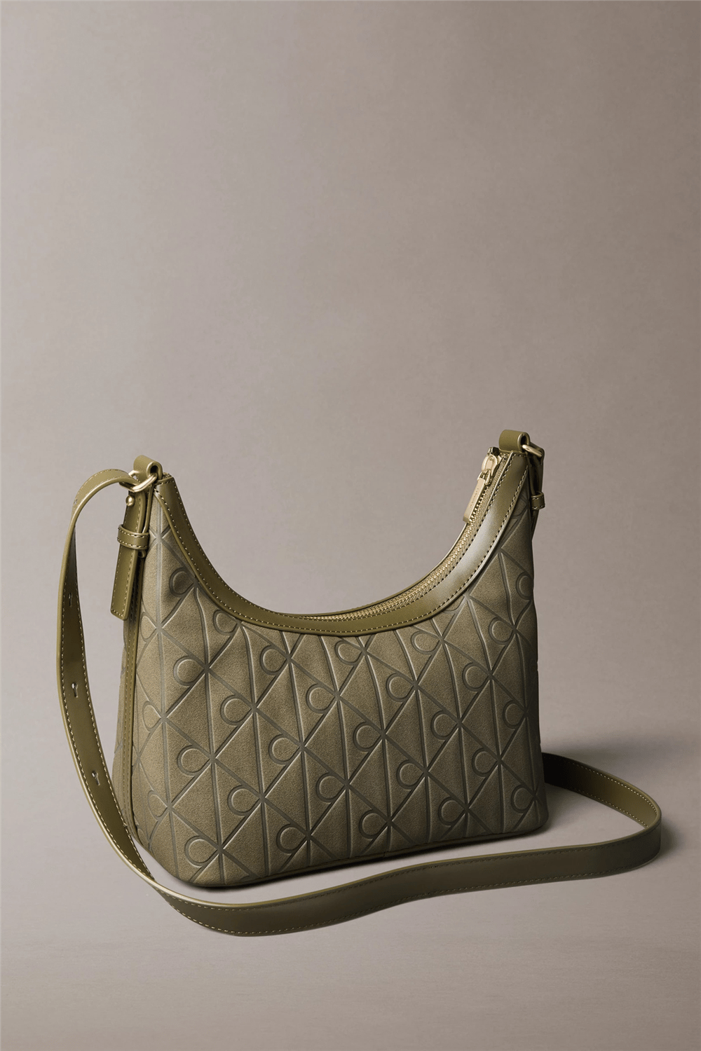 Calvin Klein Emblem Aop Sueded Shoulder Bag Kadın Omuz Çantası Yeşil