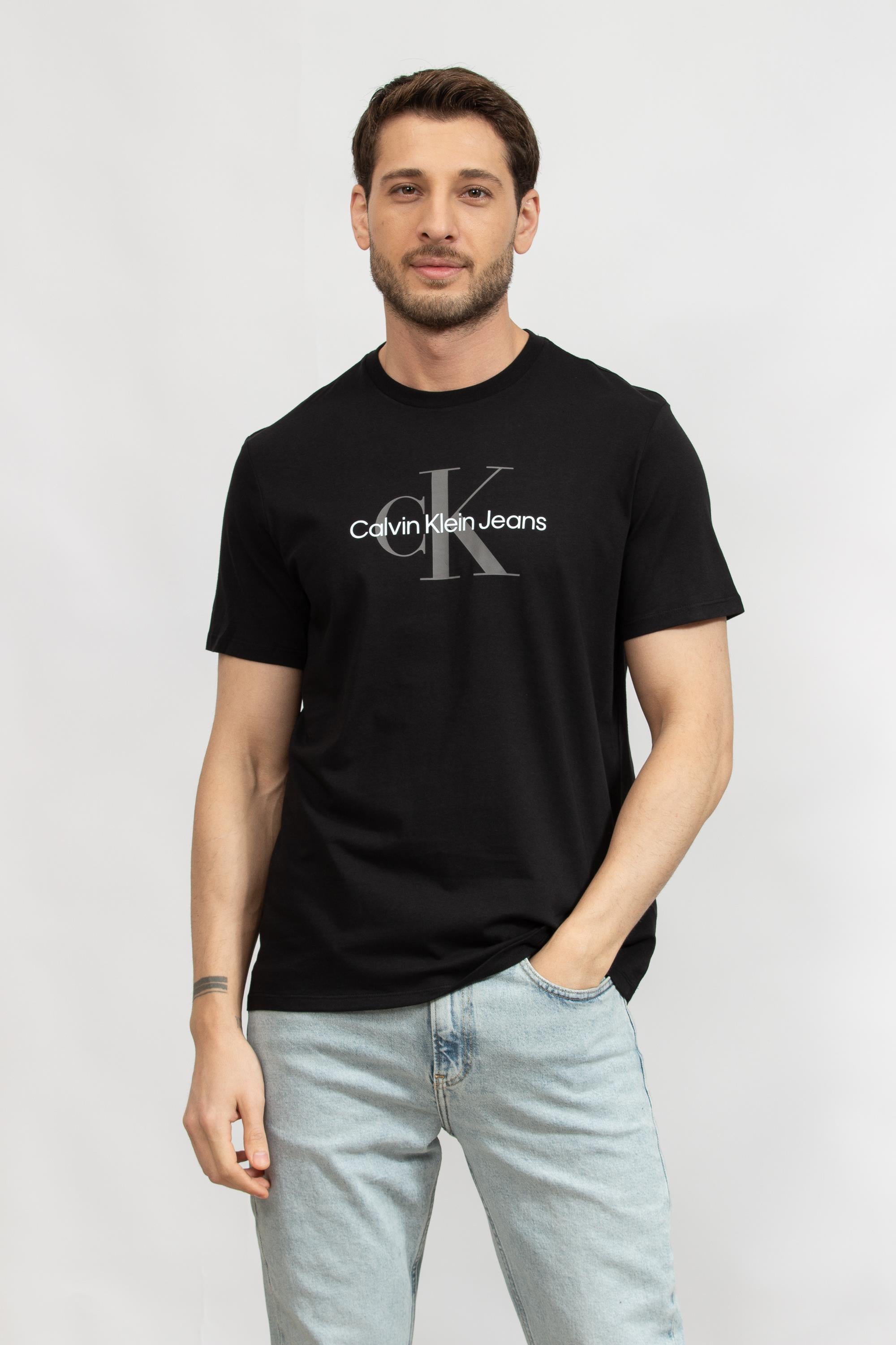 calvin-klein-erkek-bisiklet-yaka-t-shi-1-a1bd.jpg