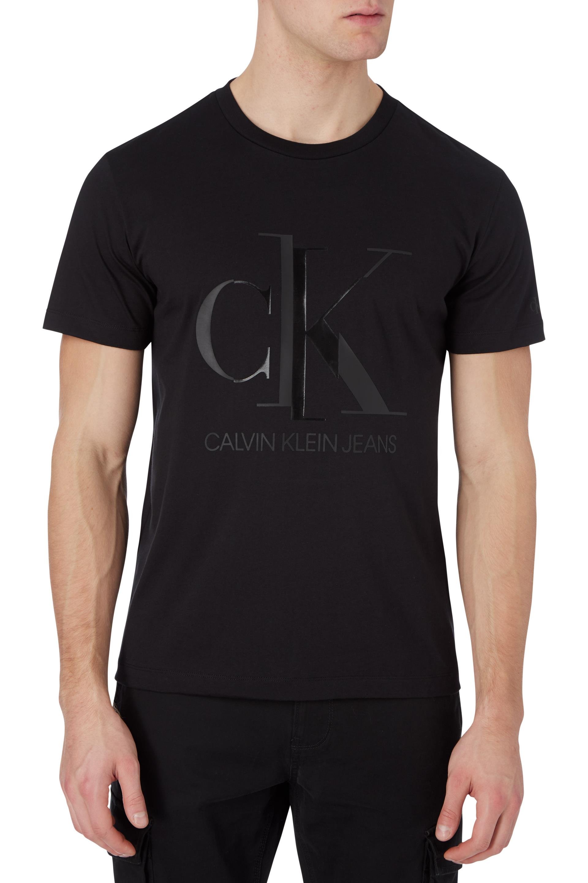Calvin Klein Erkek Shiny Monogram Logo Slim Fit T-Shirt