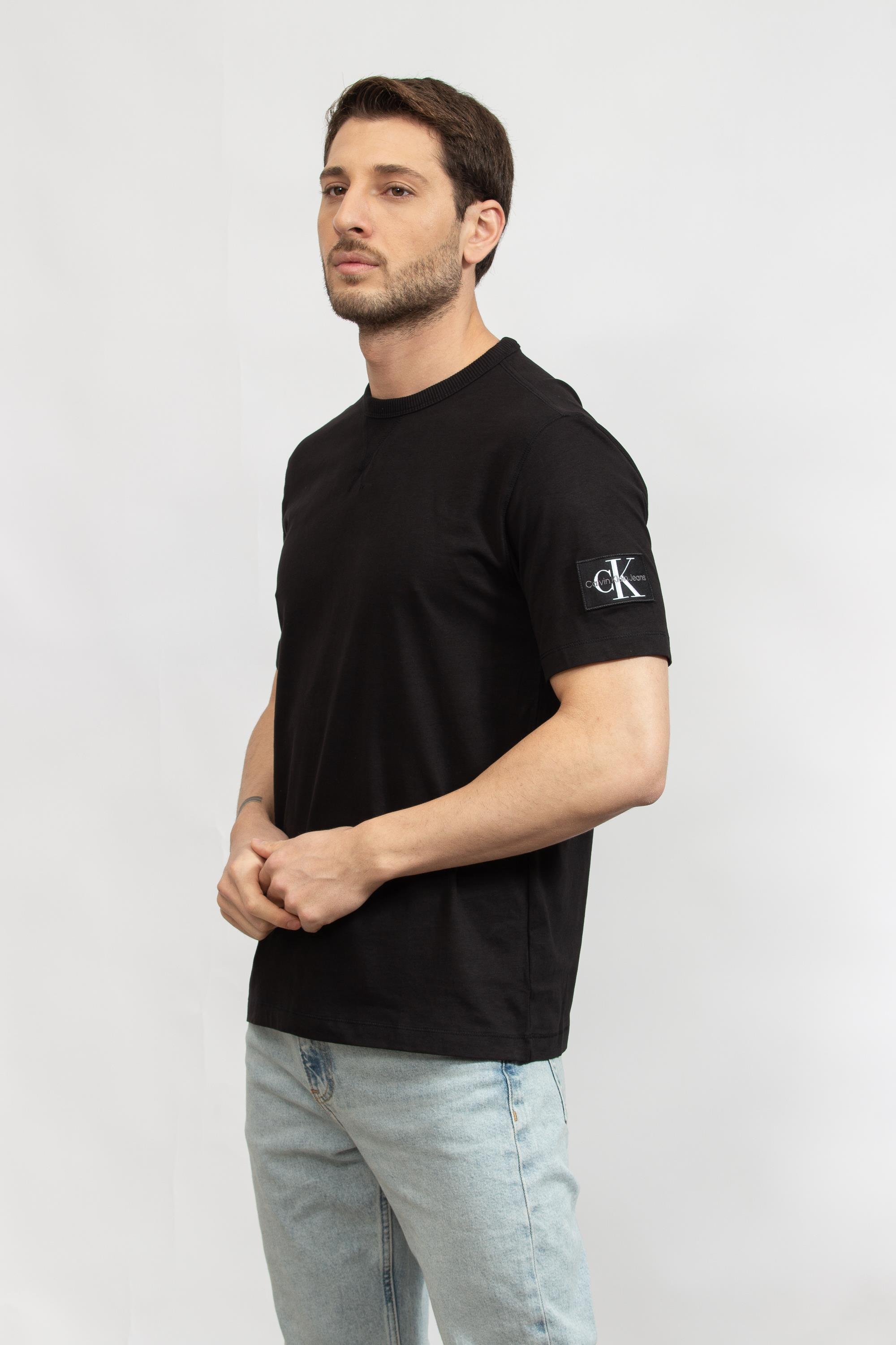 calvin-klein-erkek-t-shirt--0003-.jpg