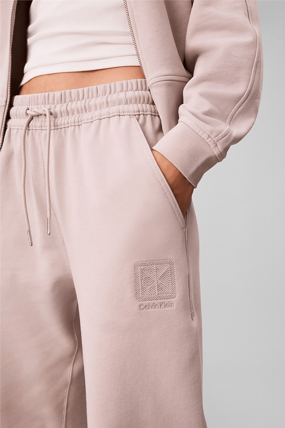 Calvin Klein French Terry Emblem Relaxed Jogg Kadın Eşofman Altı