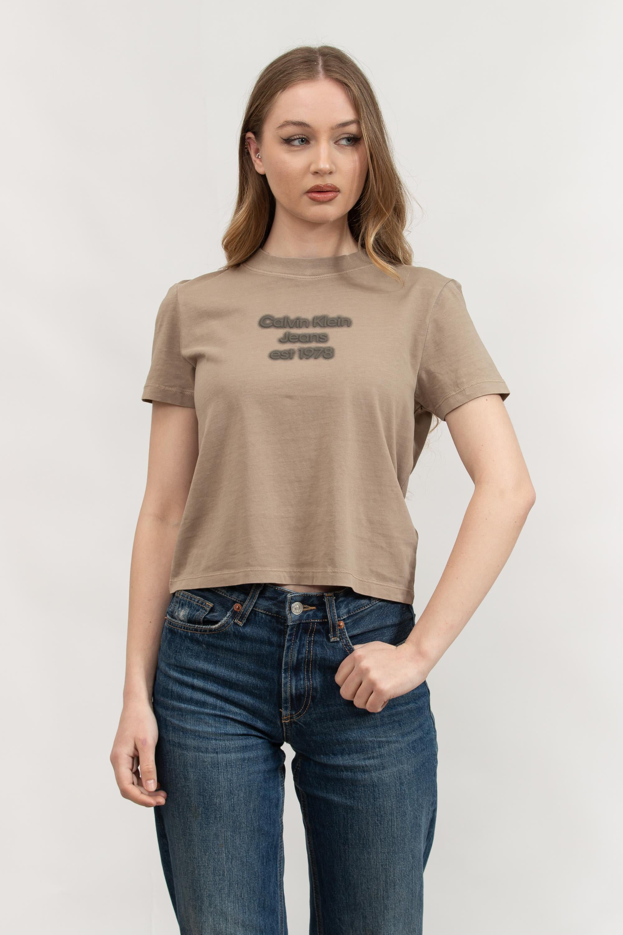 calvin-klein-kadin-bisiklet-yaka-t-shi-4105-9.jpg