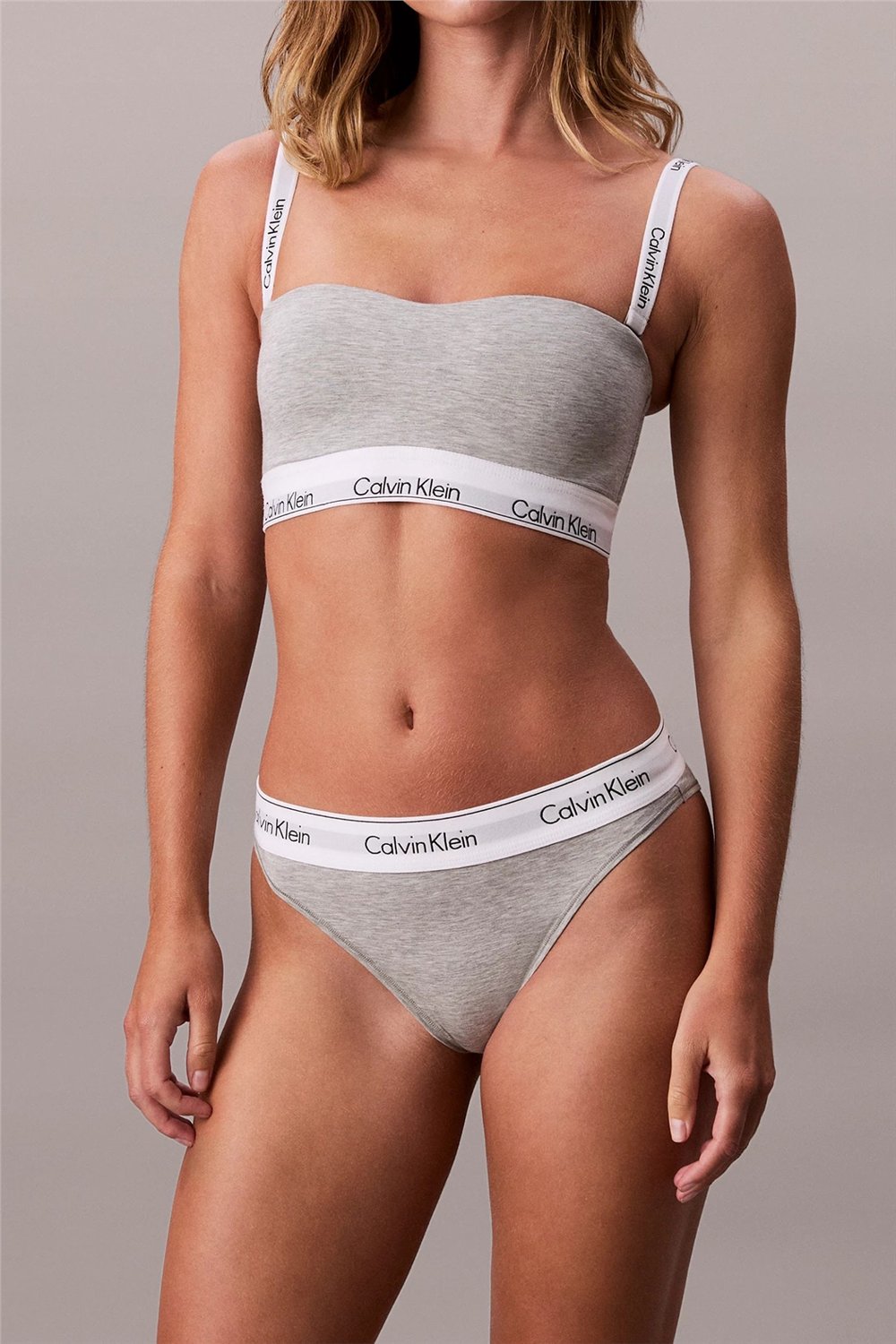 Calvin Klein Kadın High Leg Tanga Külot Gri