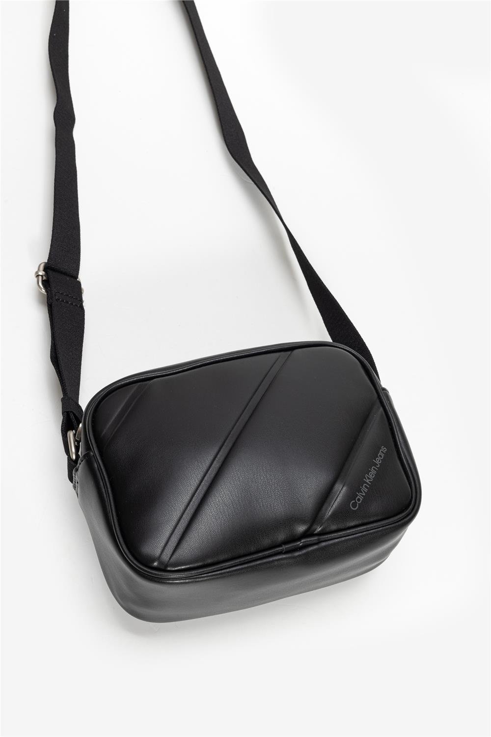 Calvin Klein Kadın Mini Omuz Çantası