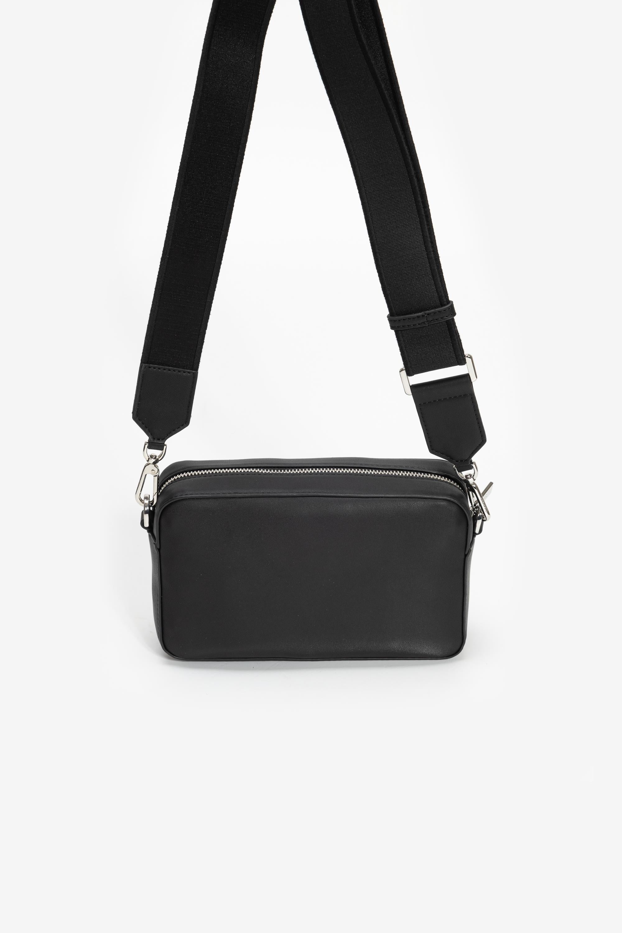 calvin-klein-kadin-mini-omuz-cantasi-a232-d.jpg