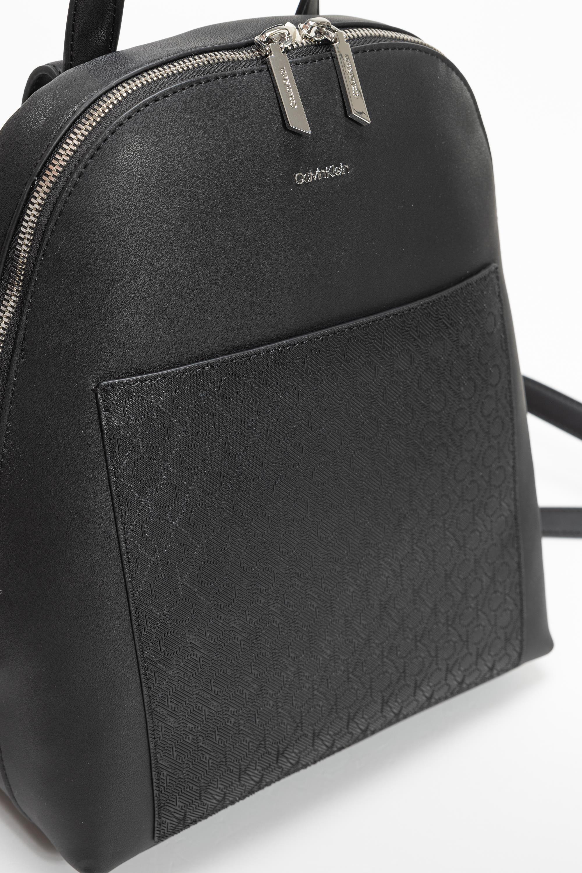 calvin-klein-kadin-sirt-cantasi-8-c88a.jpg