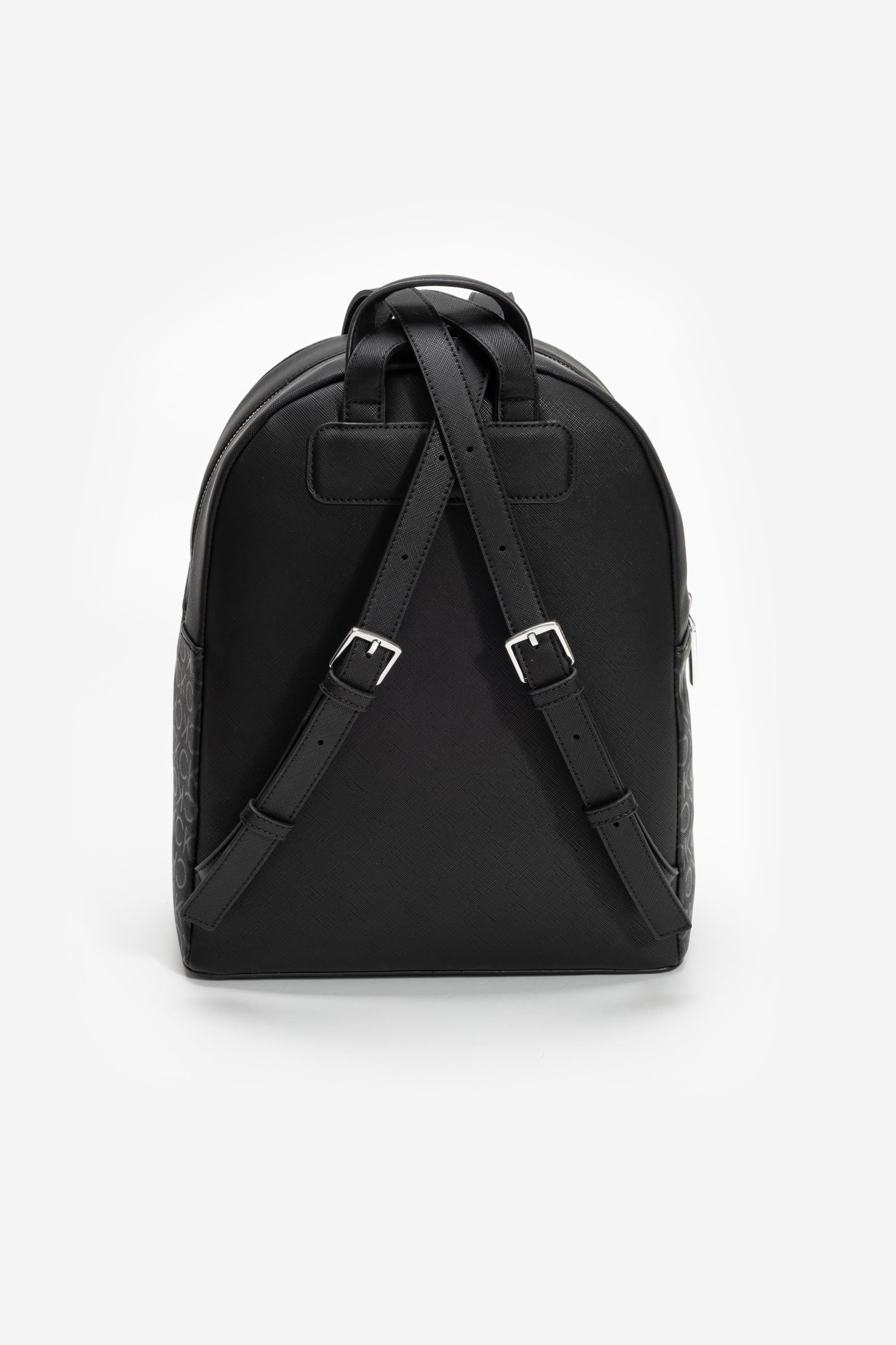 calvin-klein-kadin-sirt-cantasi-de1-fa.jpg