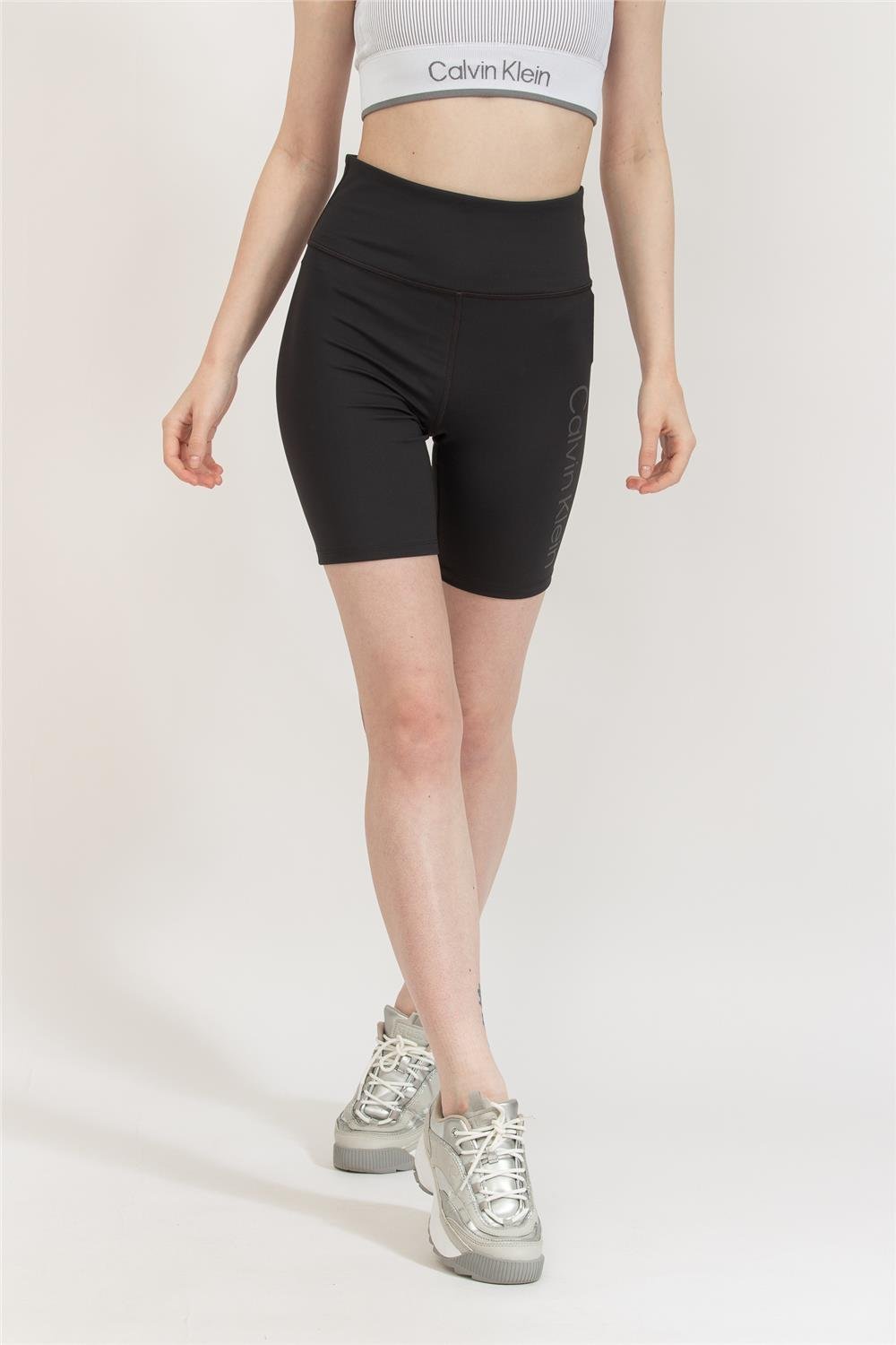 Calvin Klein Kadın Spor Şortu