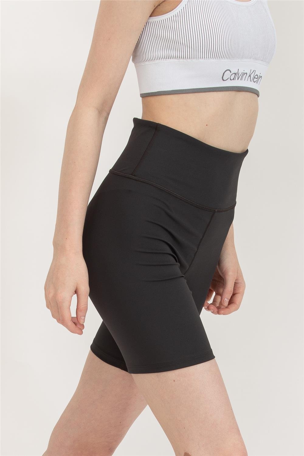 Calvin Klein Kadın Spor Şortu