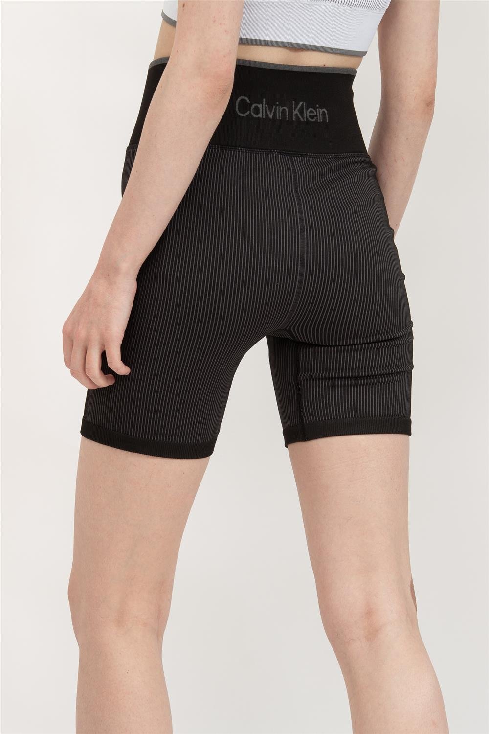 Calvin Klein Kadın Spor Şortu