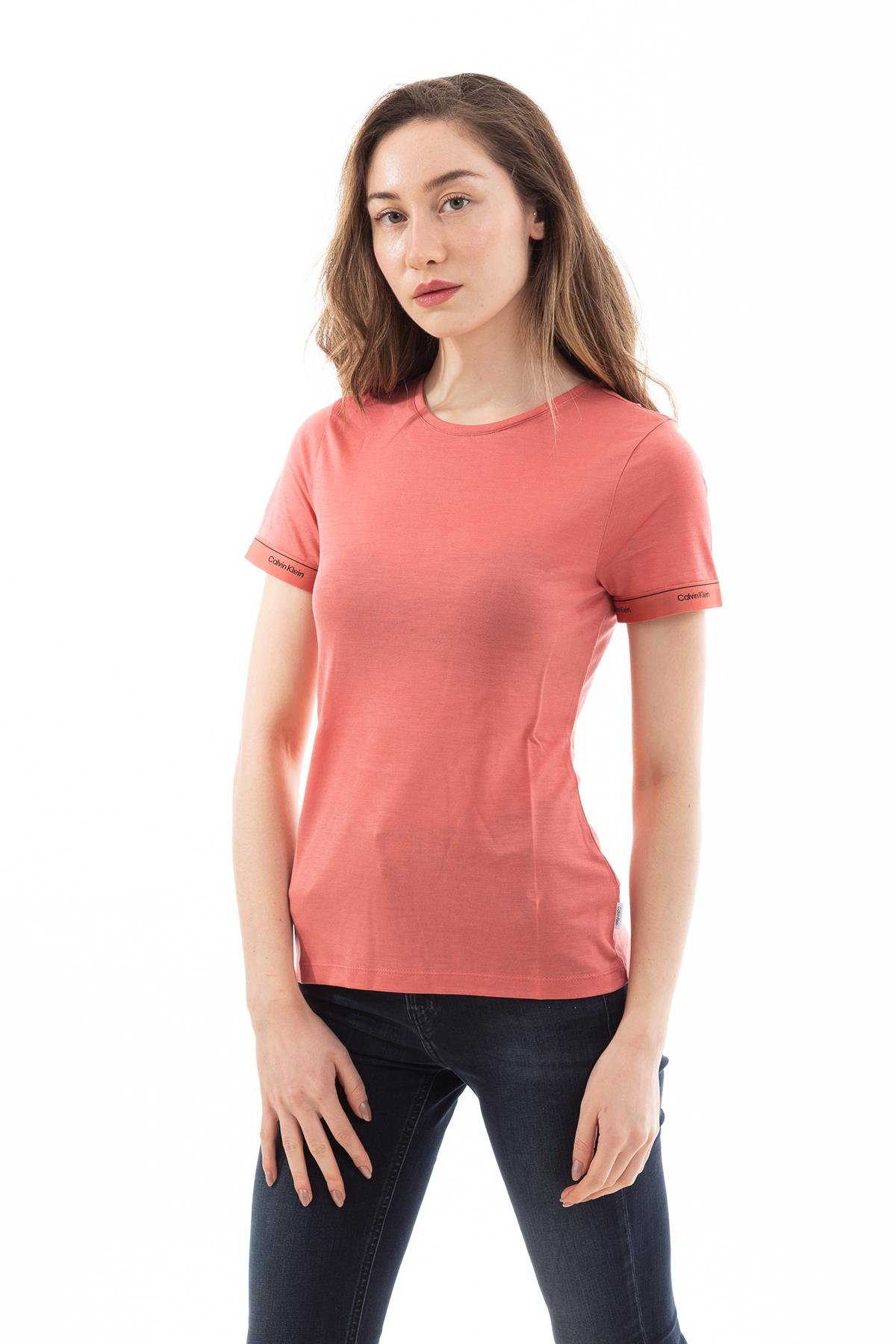 Calvin Klein Kadın T-Shirt