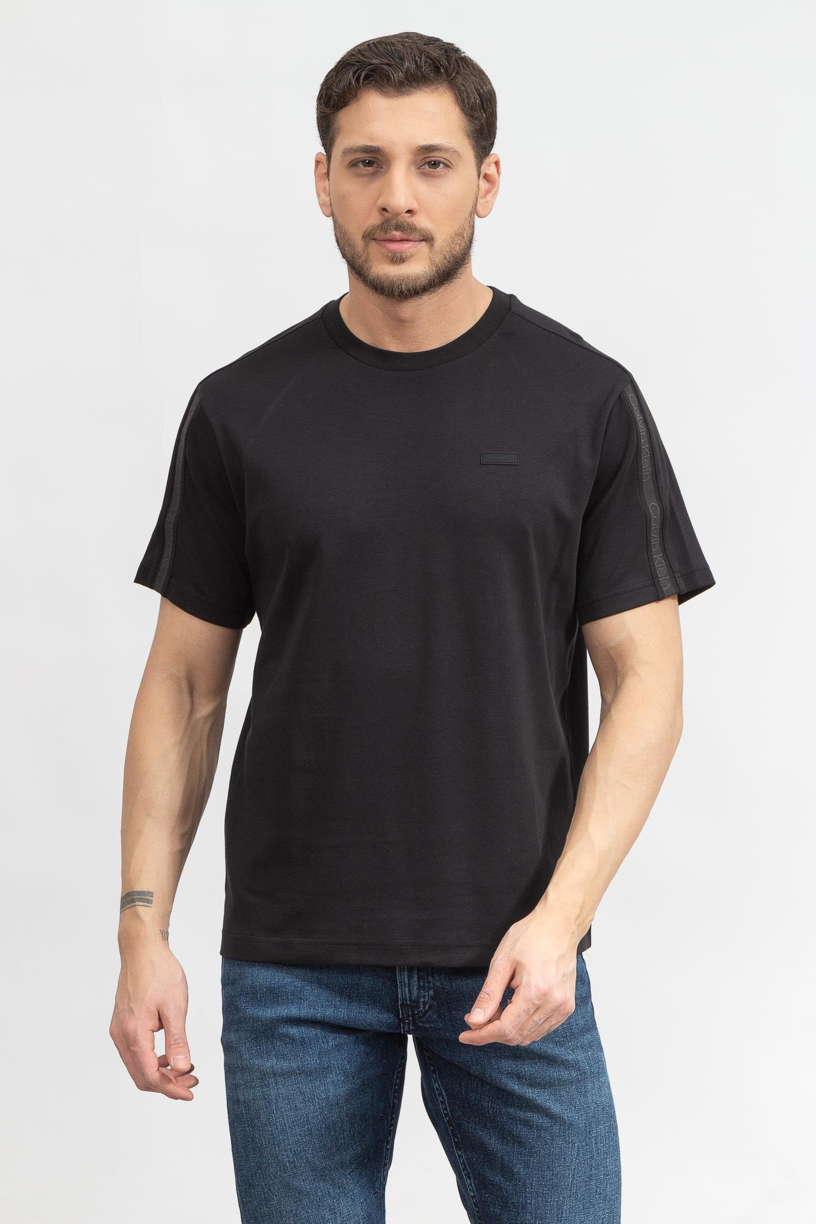 Calvin Klein Logo Tape Comfort Erkek Bisiklet Yaka T-Shirt